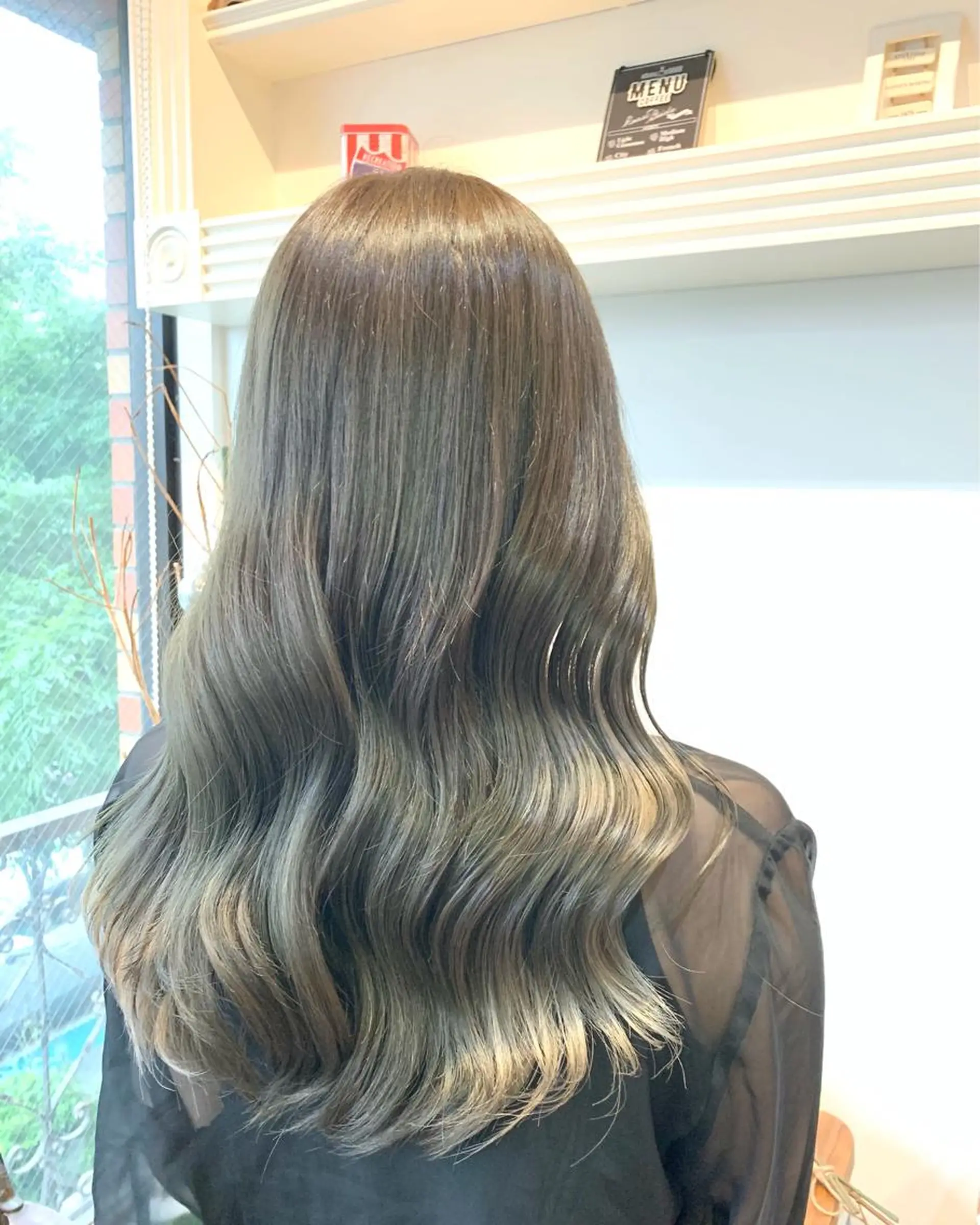 ロング アッシュ ヘアカラー トリートメント ヘッドスパ ヘアセット 山口 竣也のヘアスタイル