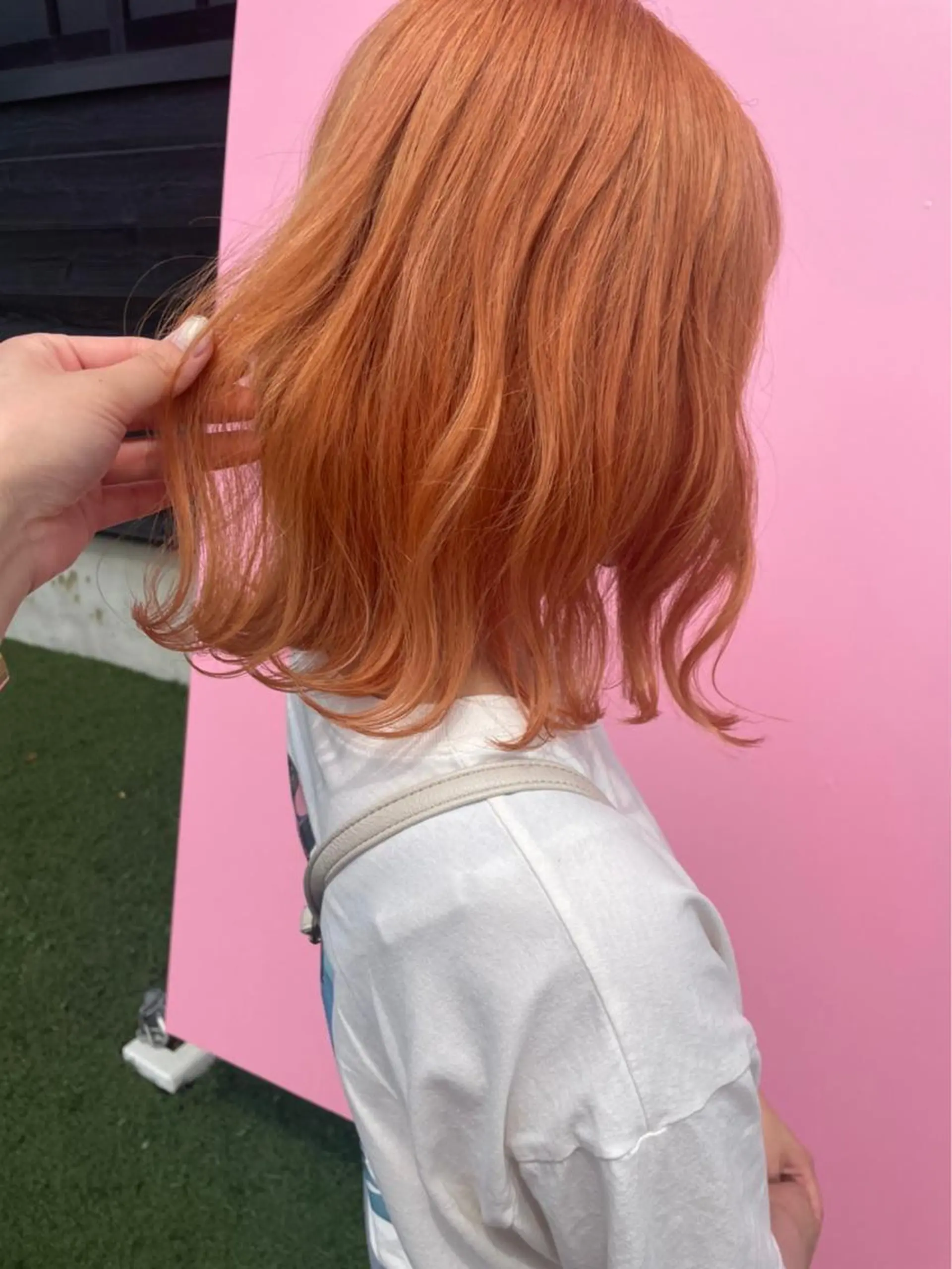ミディアム カラー オレンジ ヘアカラー トリートメント 遠藤 愛莉のヘアスタイル