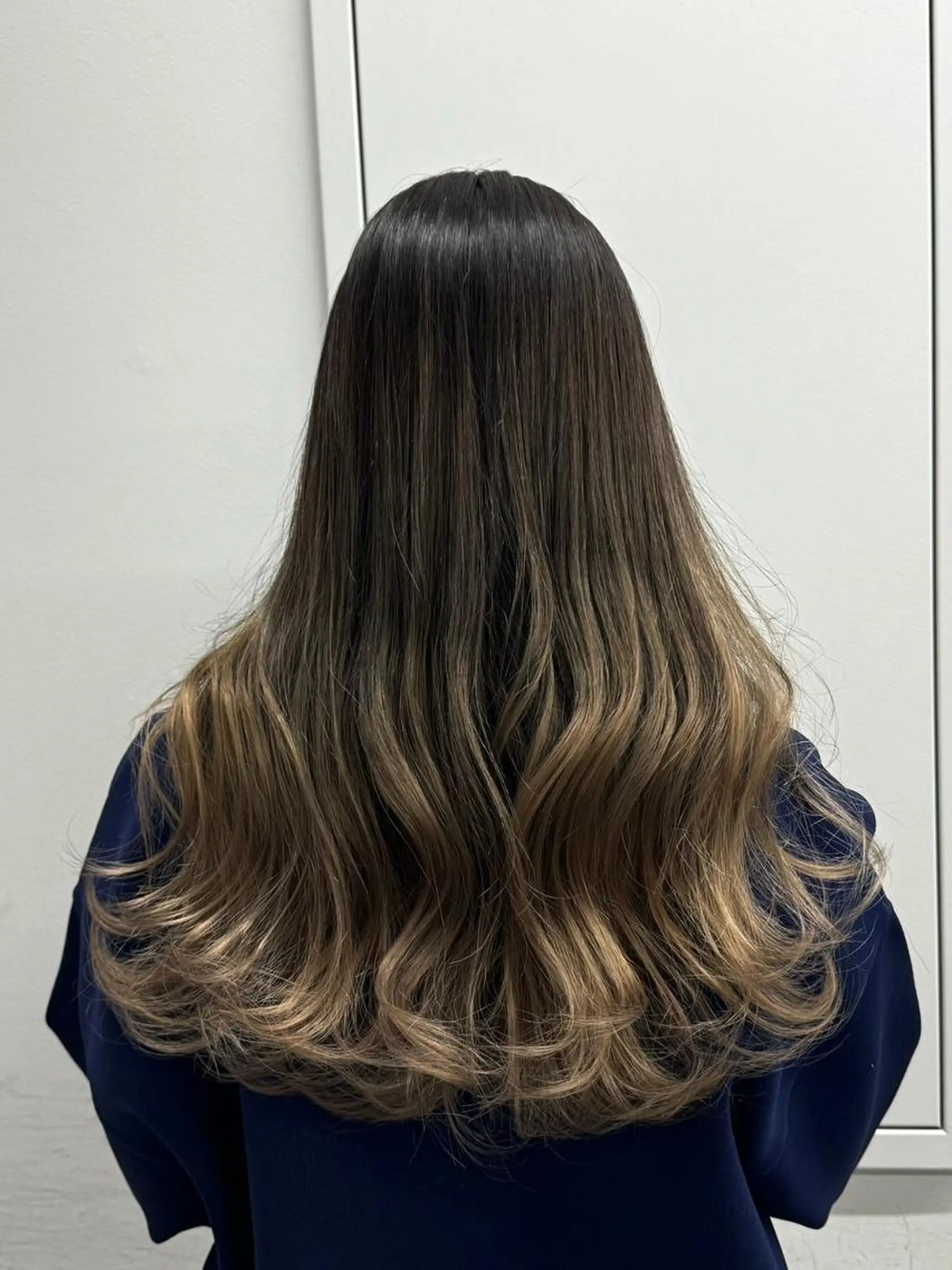 ロング カラー アディクシーカラー アッシュ ブルーカラー ダークアッシュ グレージュ 【公式】amble luxe池袋東口💛のヘアスタイル