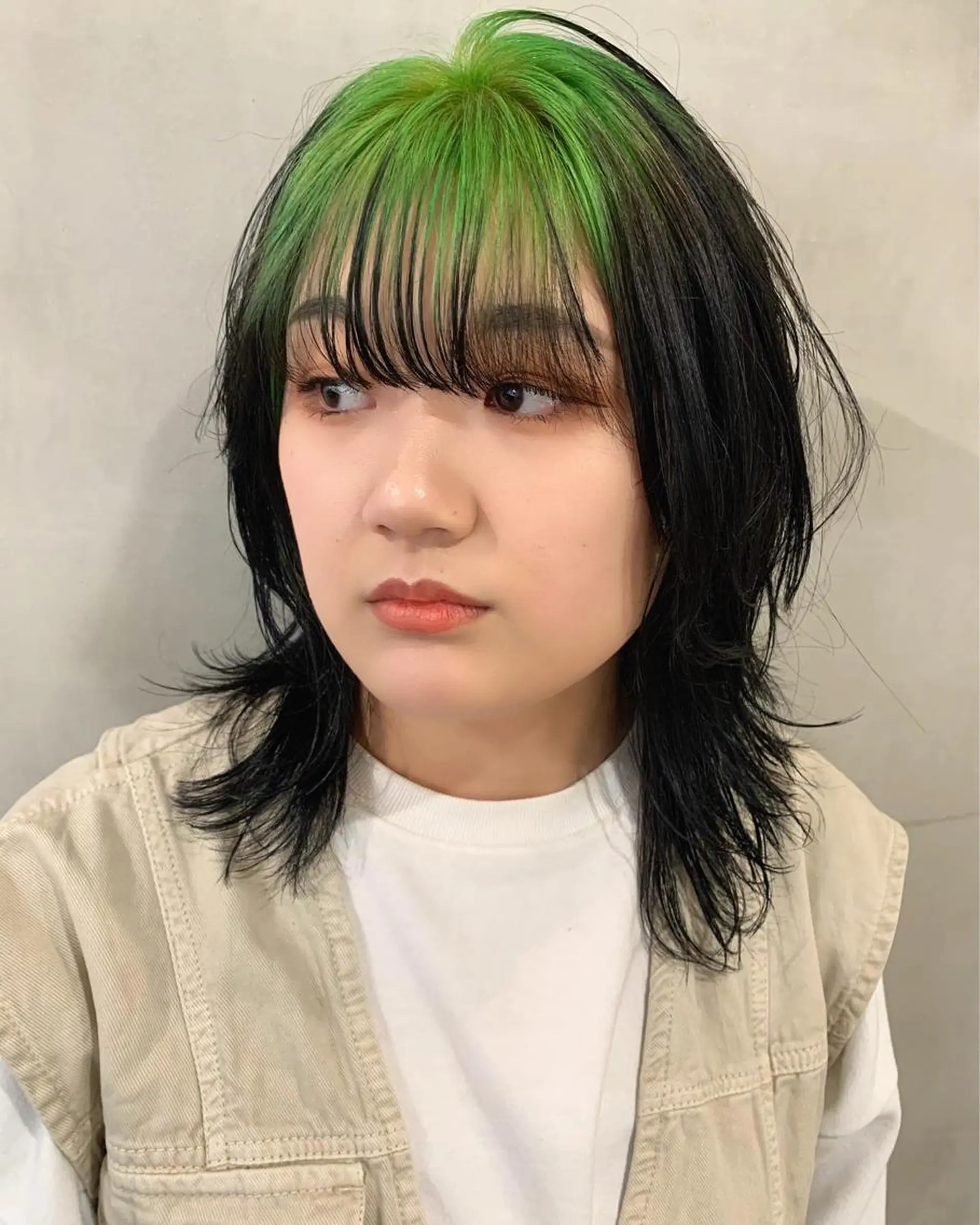 ミディアム カラー ヘアカラー トリートメント 優 作のヘアスタイル