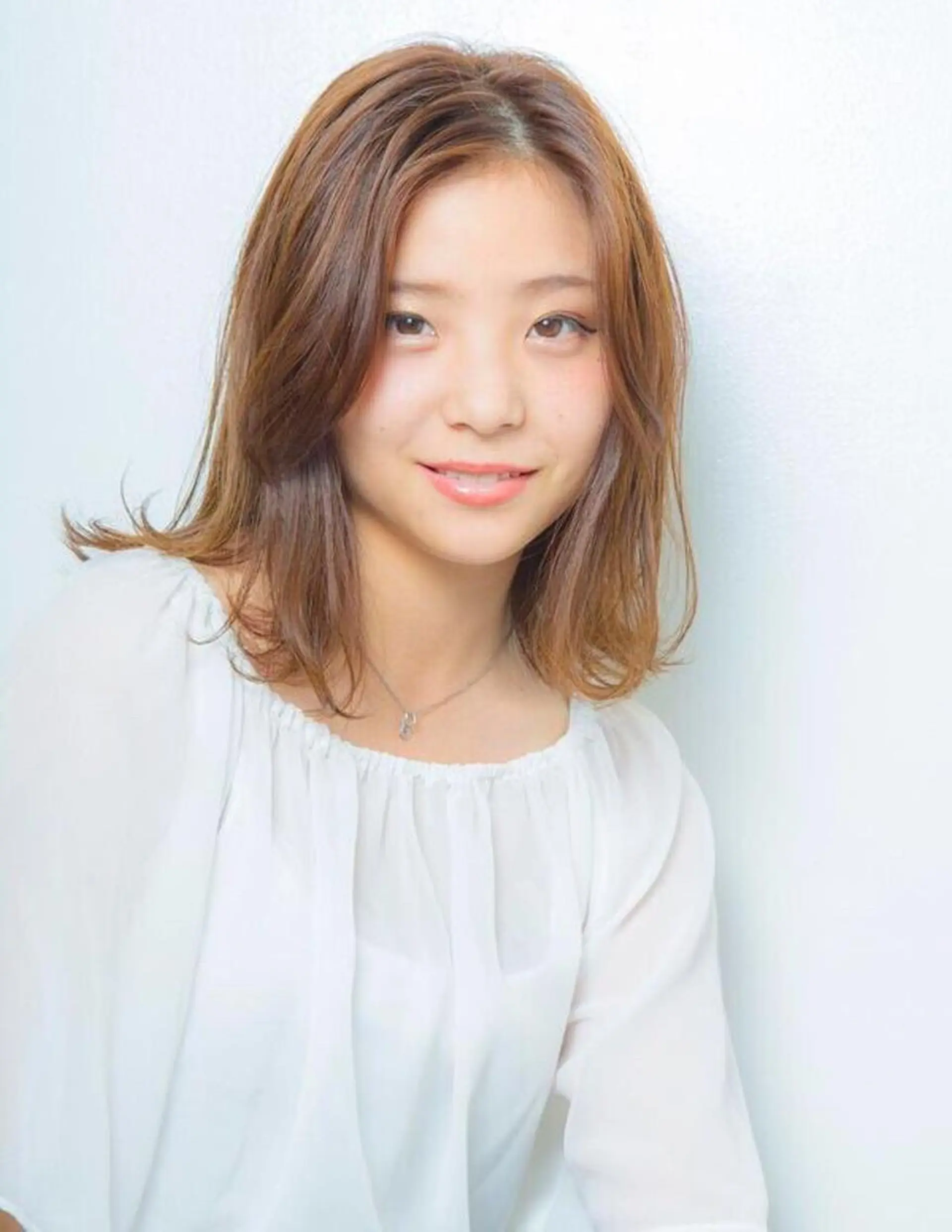 ミディアム KEN .Sのヘアスタイル