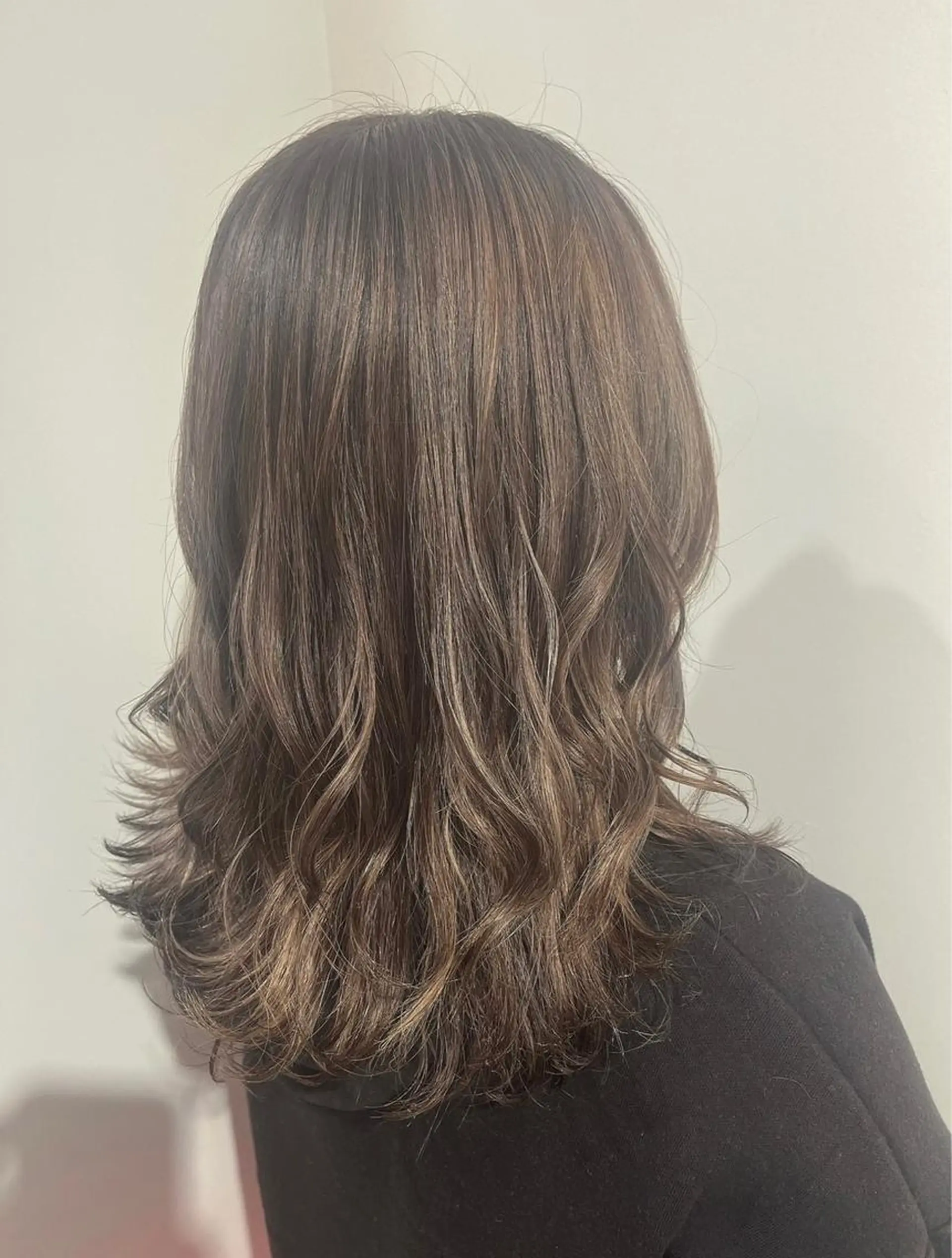 ロング カラー ヘアカラー あずま みゆのヘアスタイル