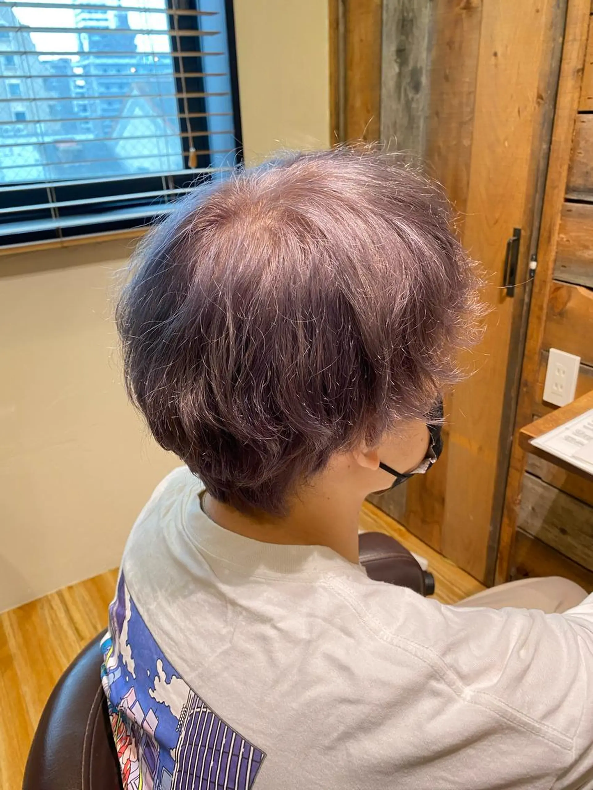 ショート カラー メンズ ヘアカラー トリートメント 三戸 修平のヘアスタイル
