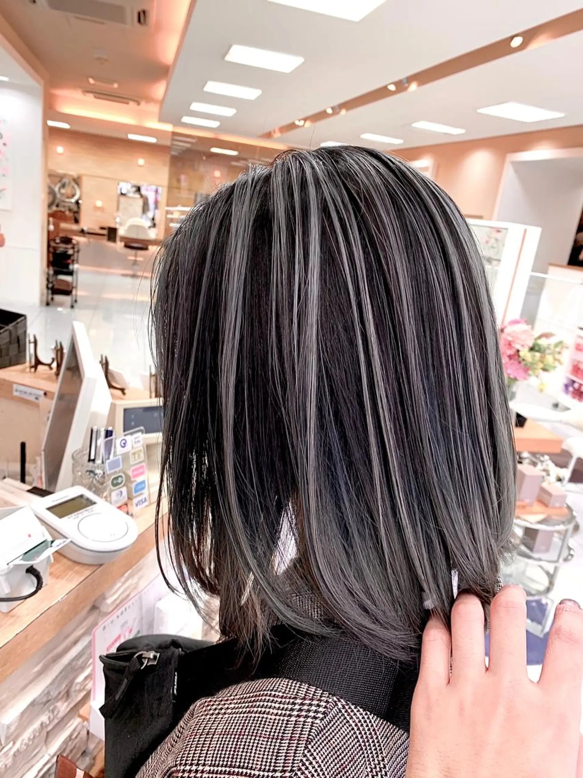 ミディアム カラー カット ヘアカラー トリートメント 縮毛矯正/ 髪質改善/橋口のヘアスタイル