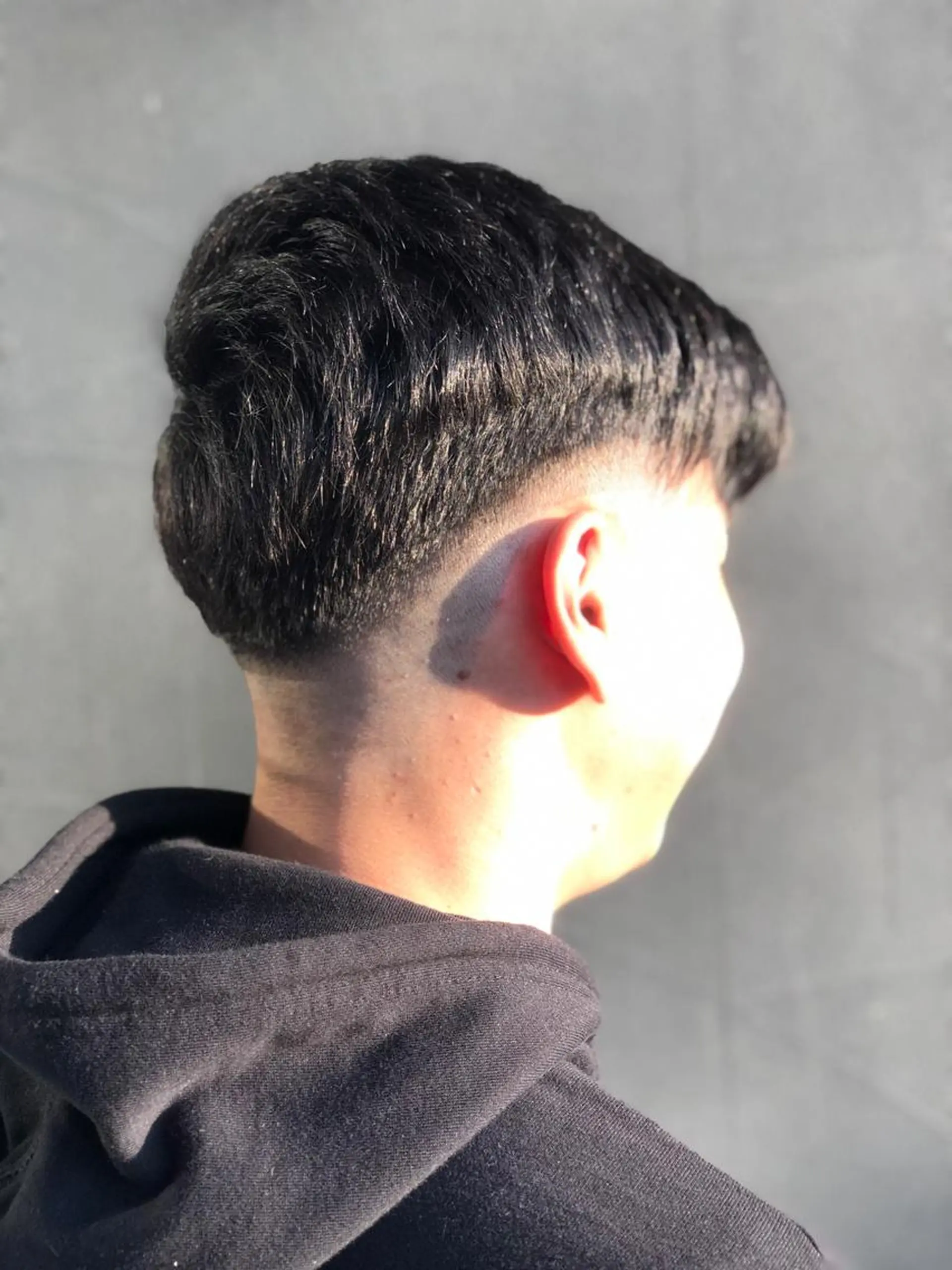 メンズ フェードカット 刈り上げ 佐伯 凌太郎のヘアスタイル