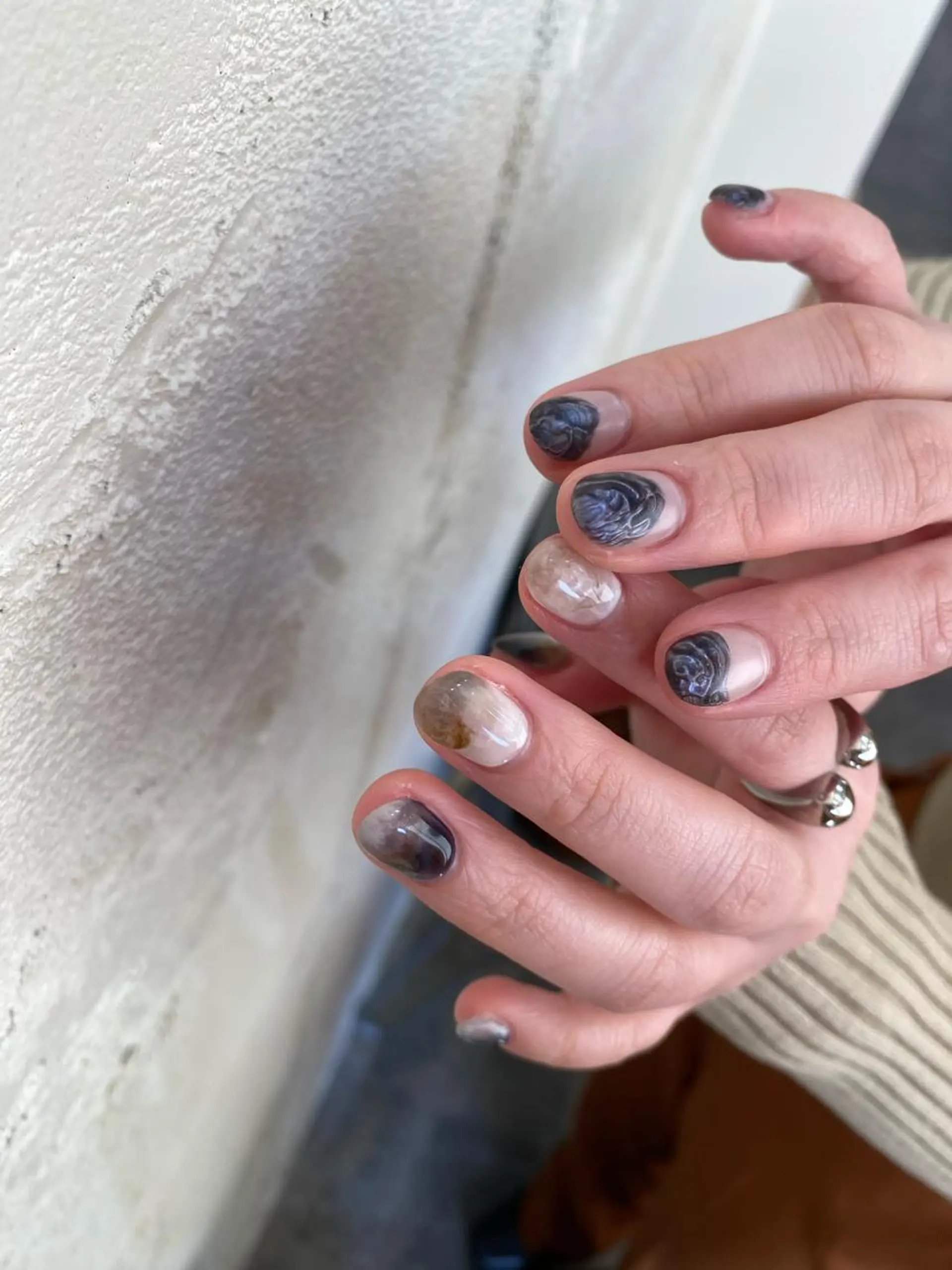 ネイル ネイビー ハンドネイル nable.所属・望月 実莉のネイルデザイン