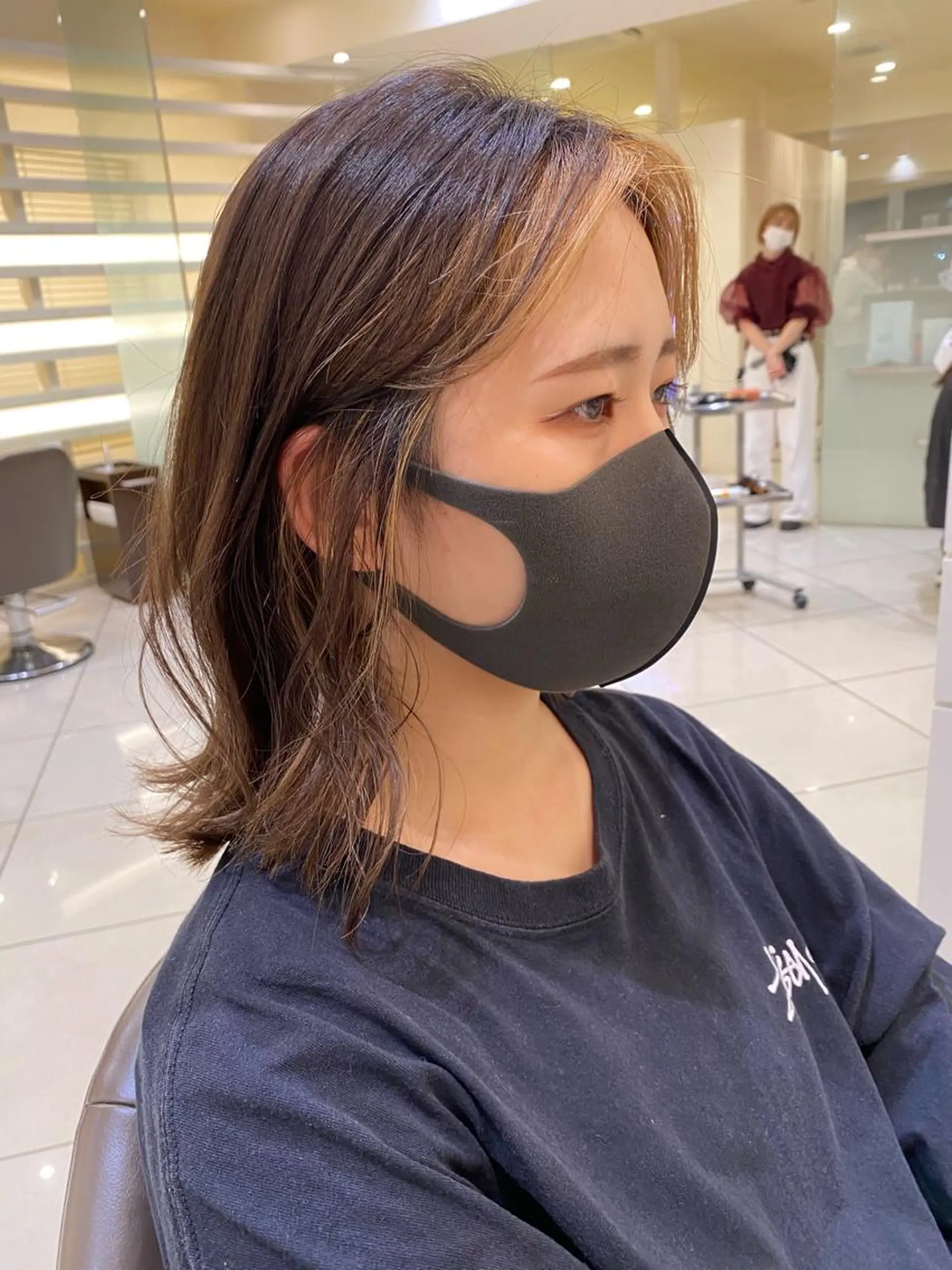 ミディアム カラー プレイングカラー🤍 細めハイライトのヘアスタイル