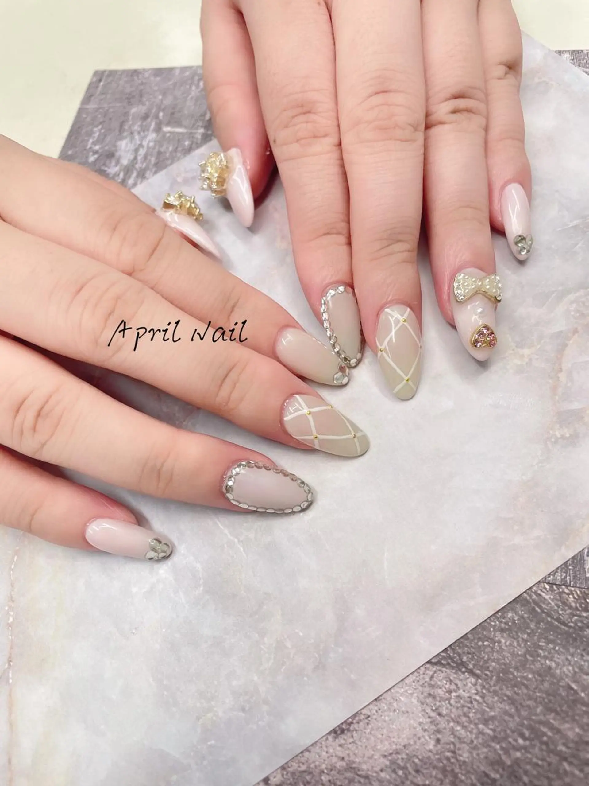 ネイル ハンドネイル April Nailのネイルデザイン