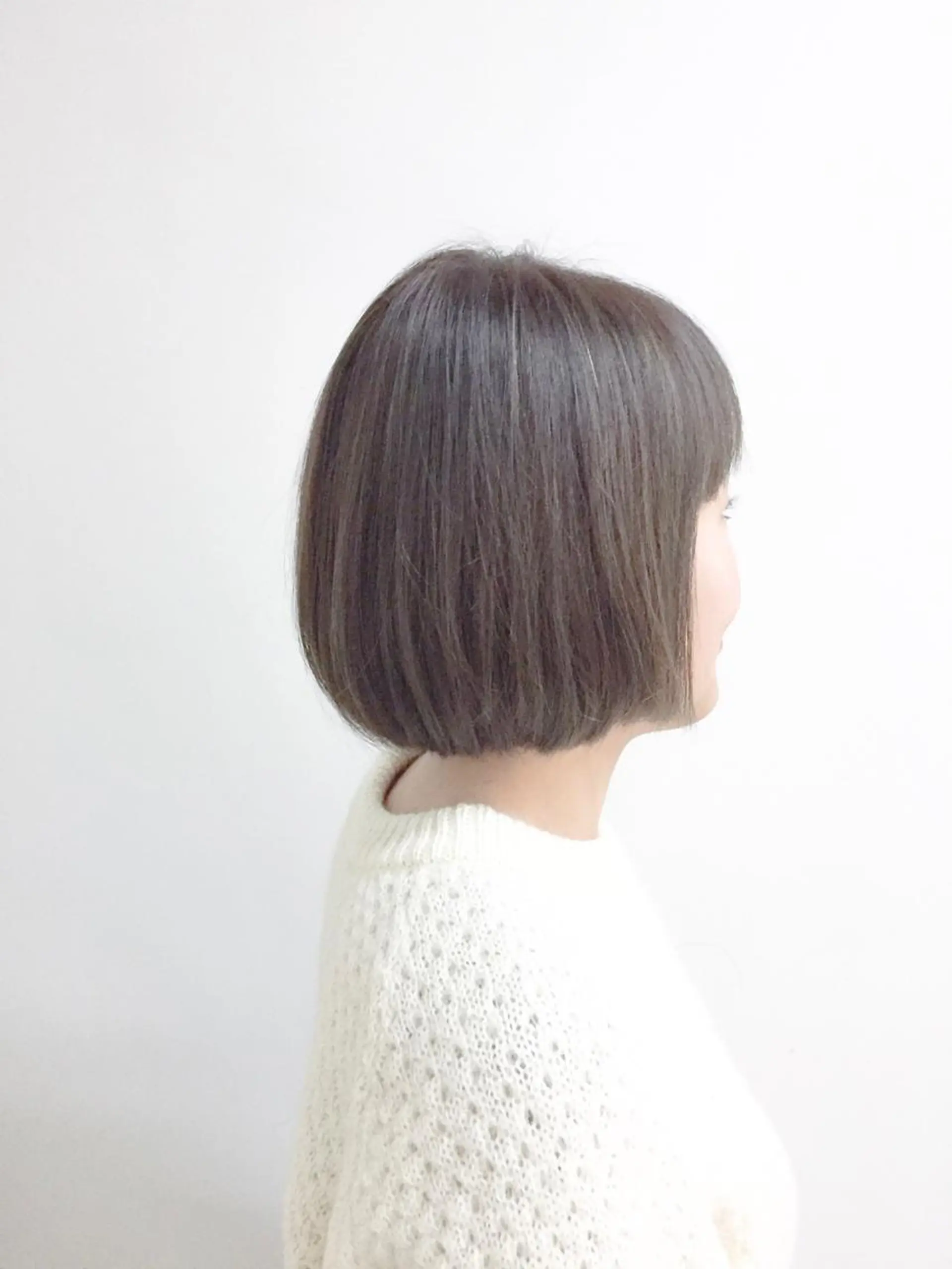 ショート カラー アッシュ アッシュグレー アッシュグレージュ グレージュ un所属・un 溝の口 伊豆本のマツエク・マツパデザイン