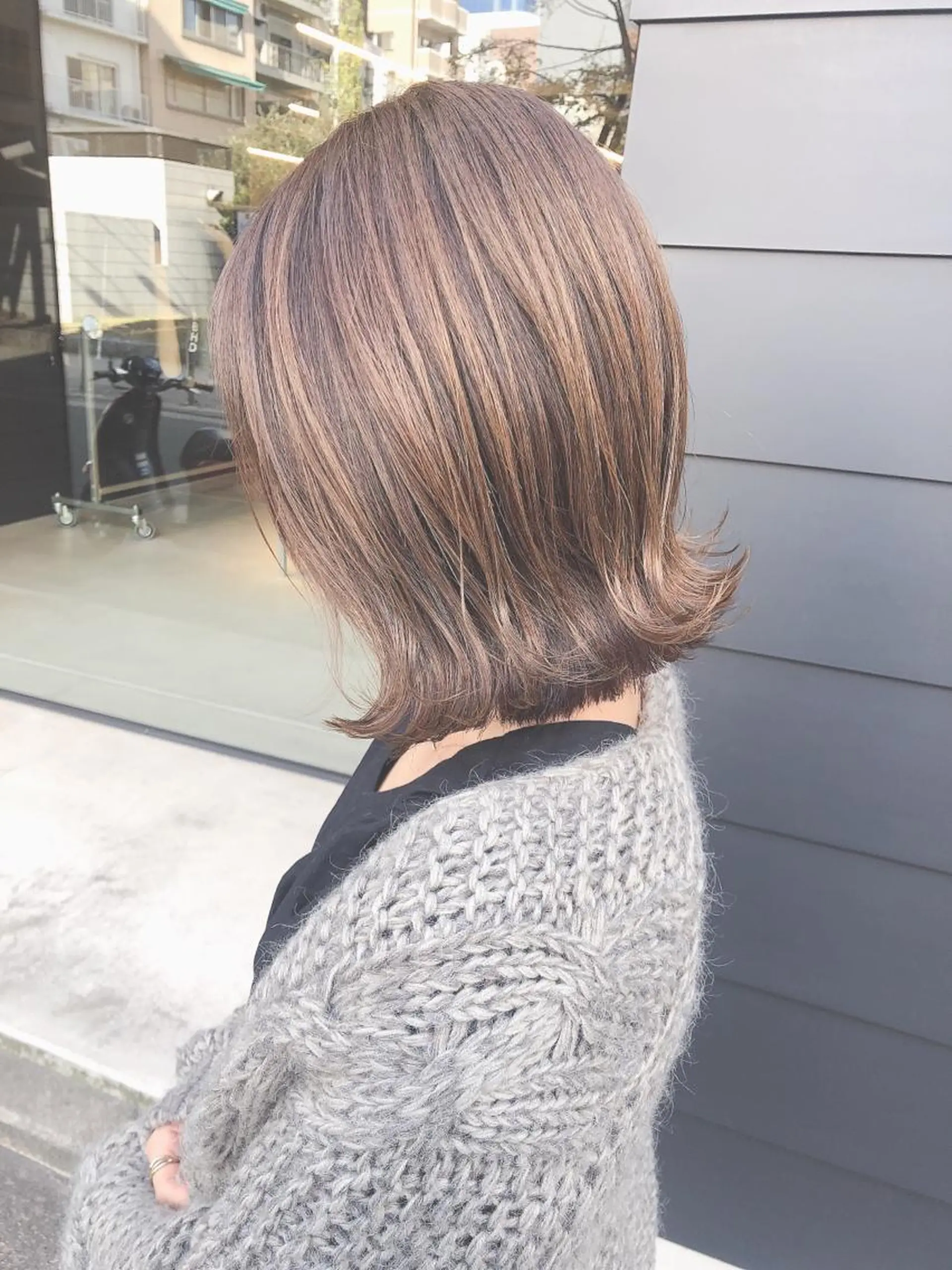 ミディアム カラー ヘアアレンジ 切りっぱなしボブ ボブ tre/e'所属・橋本 昇平のヘアスタイル