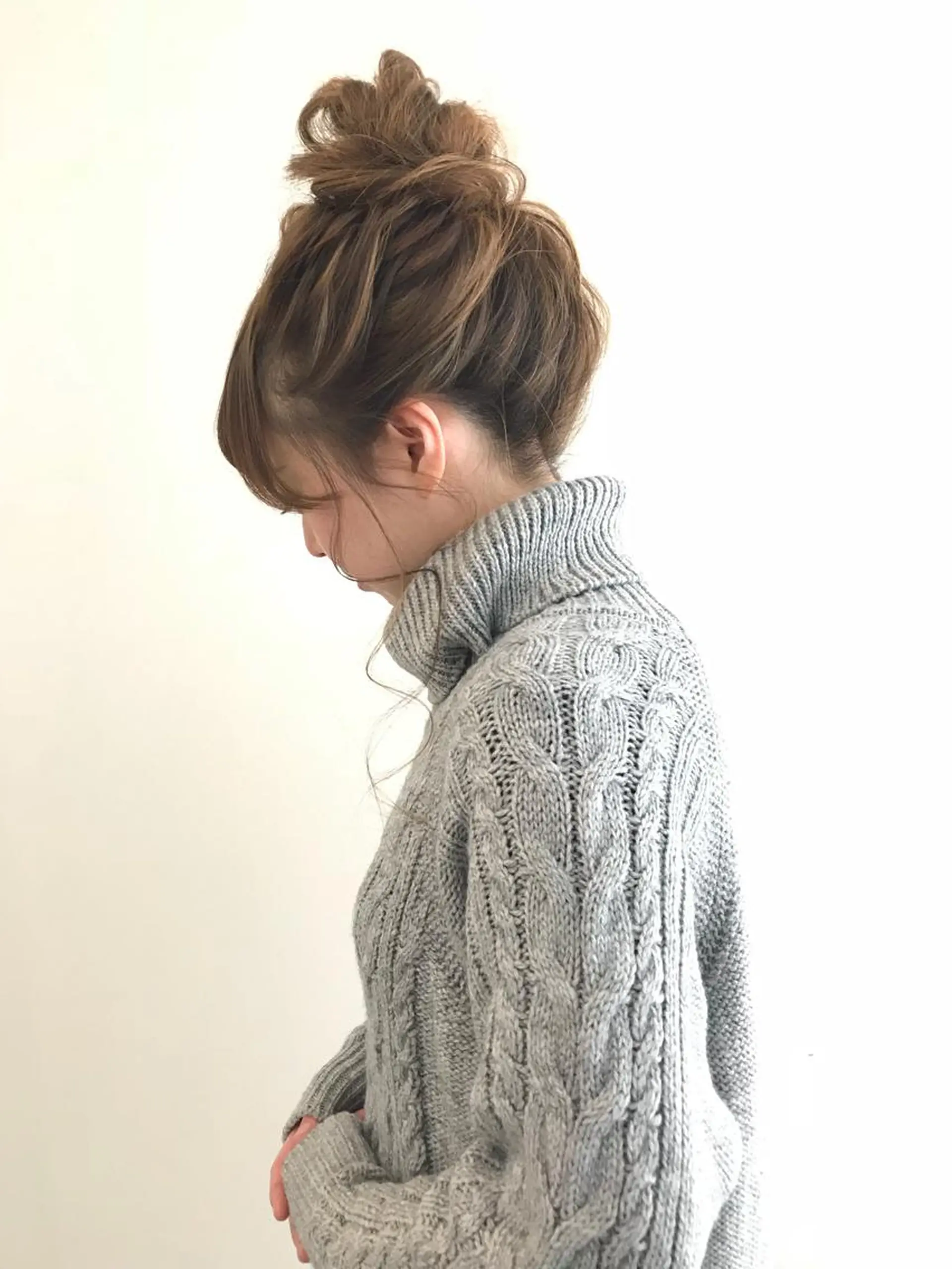 ミディアム カラー ヘアアレンジ バレイヤージュ ベージュカラー ブリーチ グラデーションカラー ハイライトカラー Mariana/ 鶴原-ハイライトのヘアスタイル