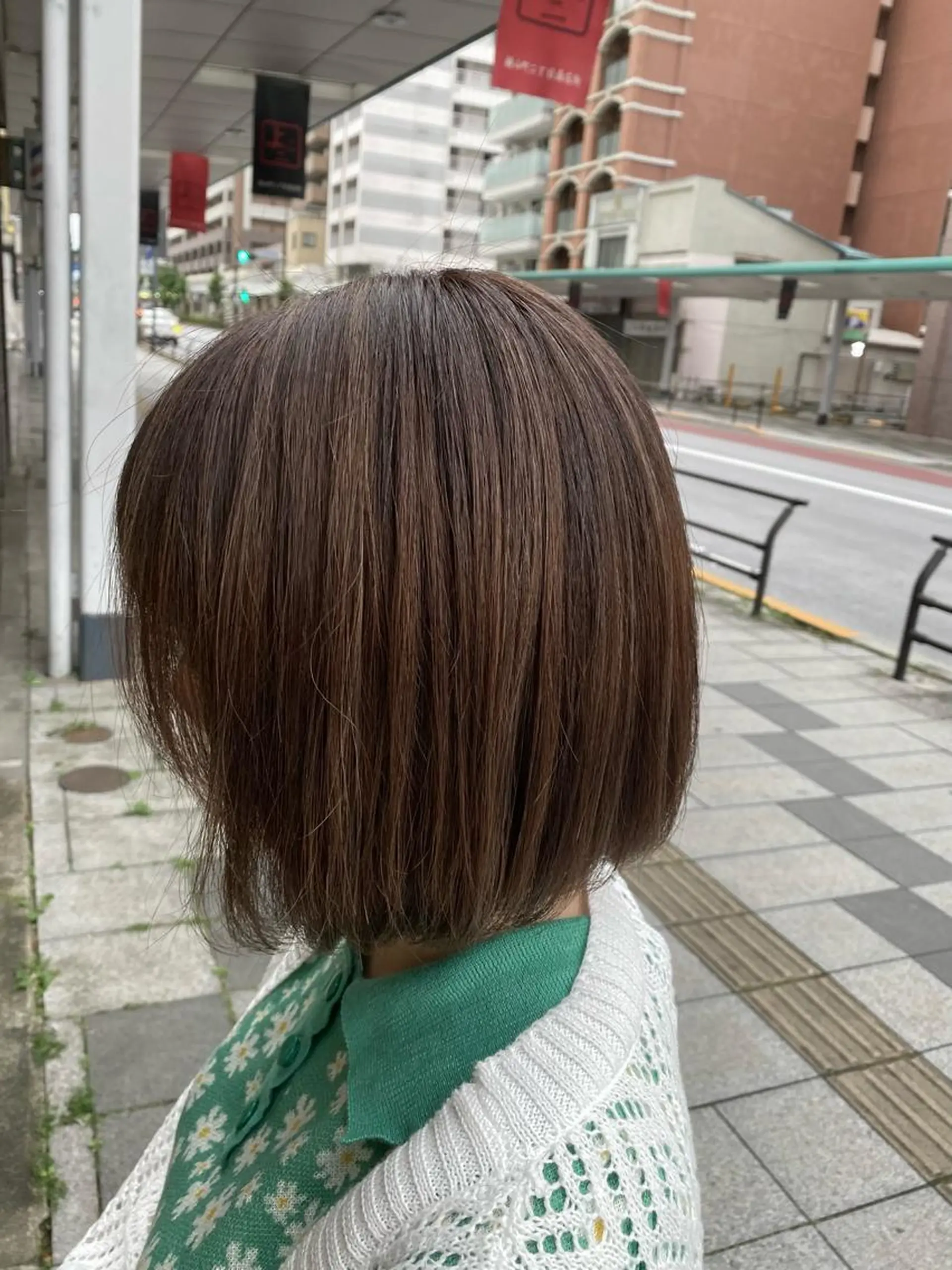 ショート カラー ベージュカラー ハイライトカラー ホワイトベージュ ハイライト ヘアカラー トリートメント ケアカラーリスト✂️ SHIAN   フジのヘアスタイル