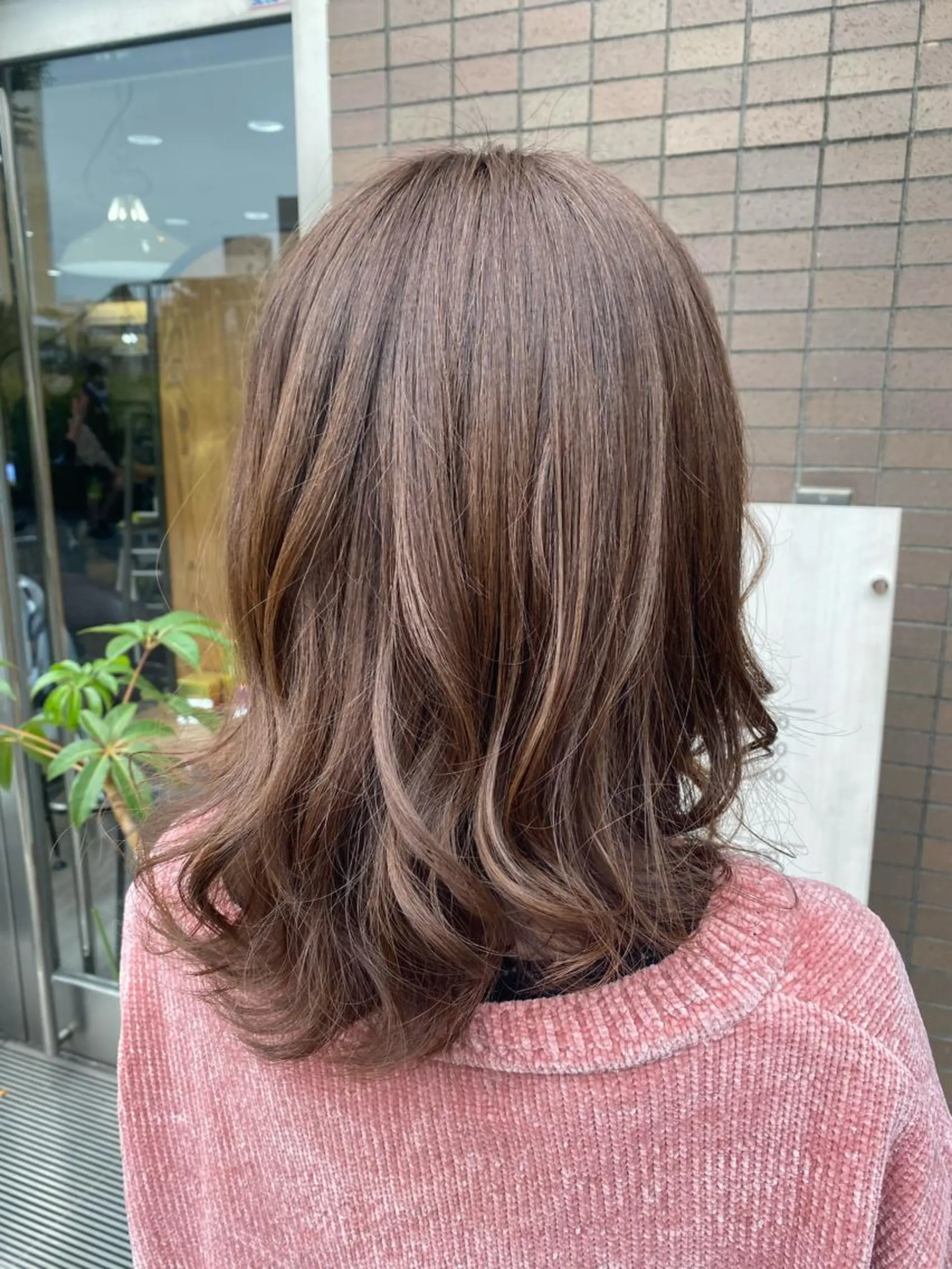 セミロング ELEN 新百合ヶ丘のヘアスタイル