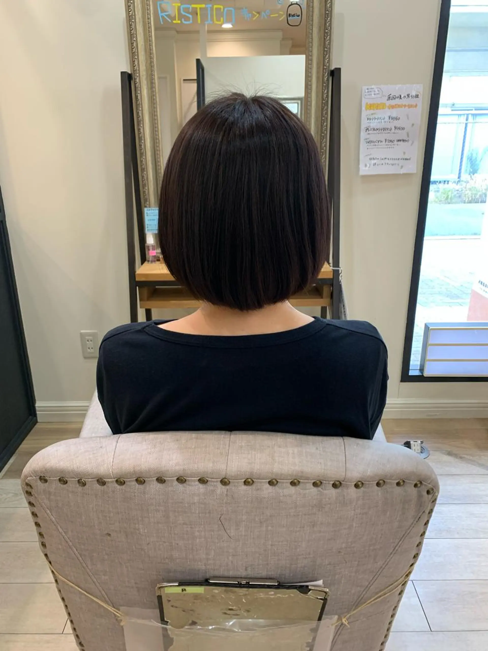 ショート カラー カット ヘアカラー トリートメント 上田 紗也のヘアスタイル