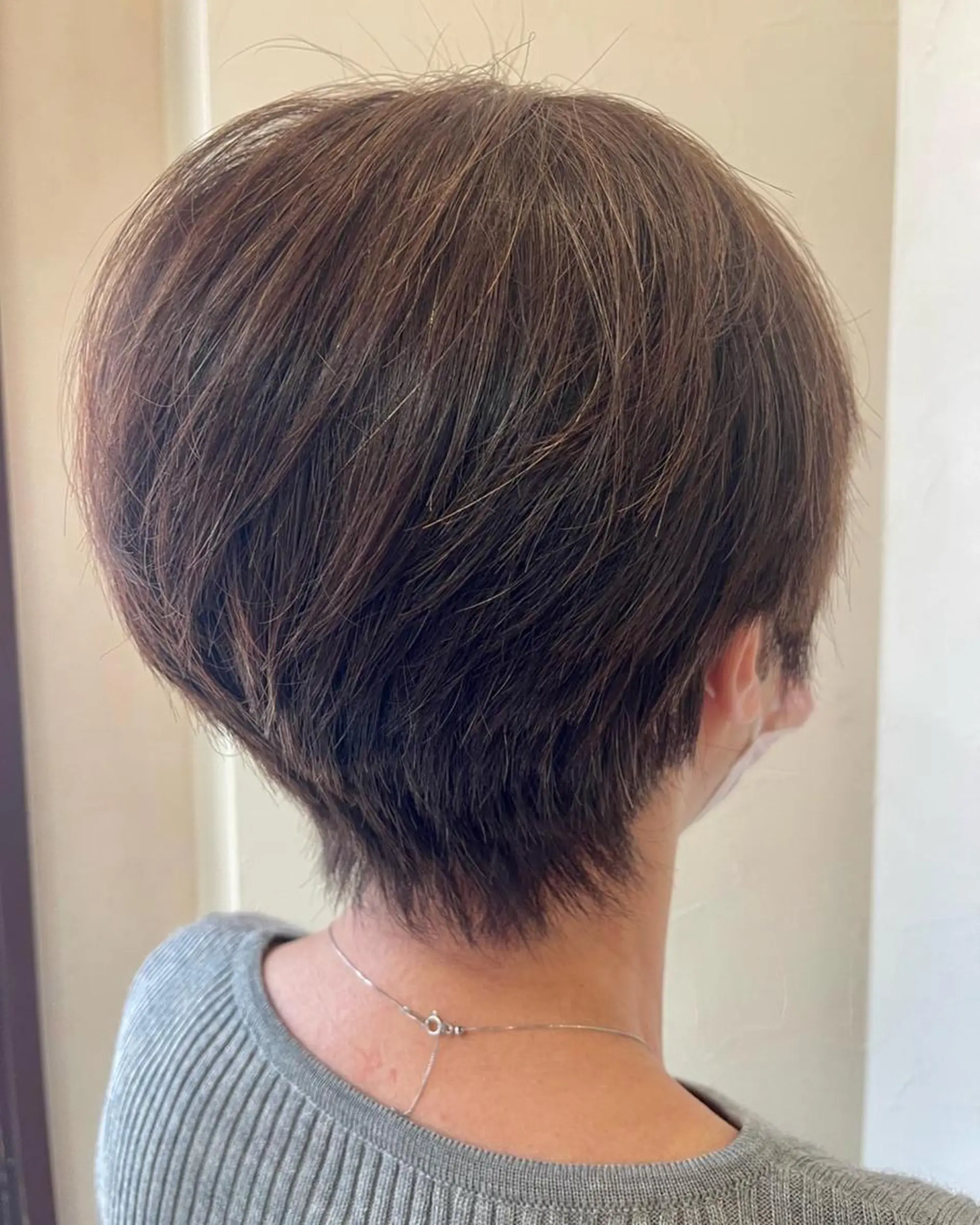 ショート カラー ダブルカラー ハイライトカラー インナーカラー ハイライト 髪質改善 justbeauty CiNQのヘアスタイル