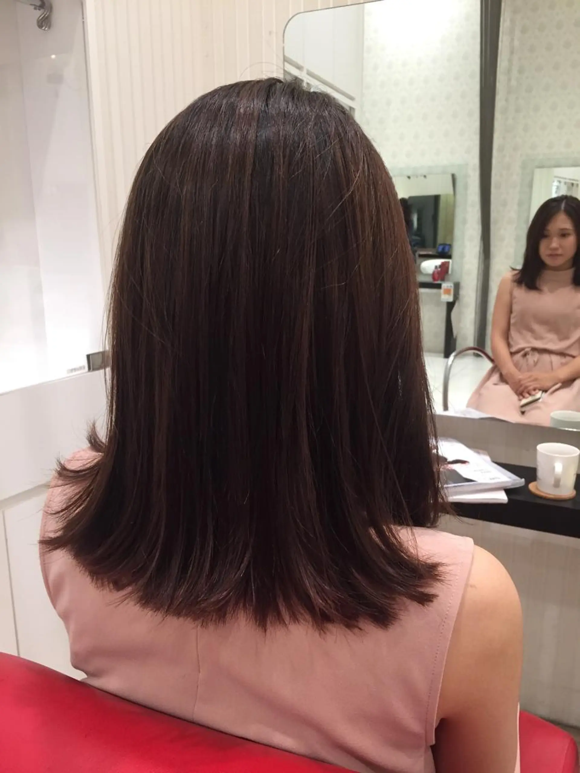 セミロング 田畑 福恵のヘアスタイル