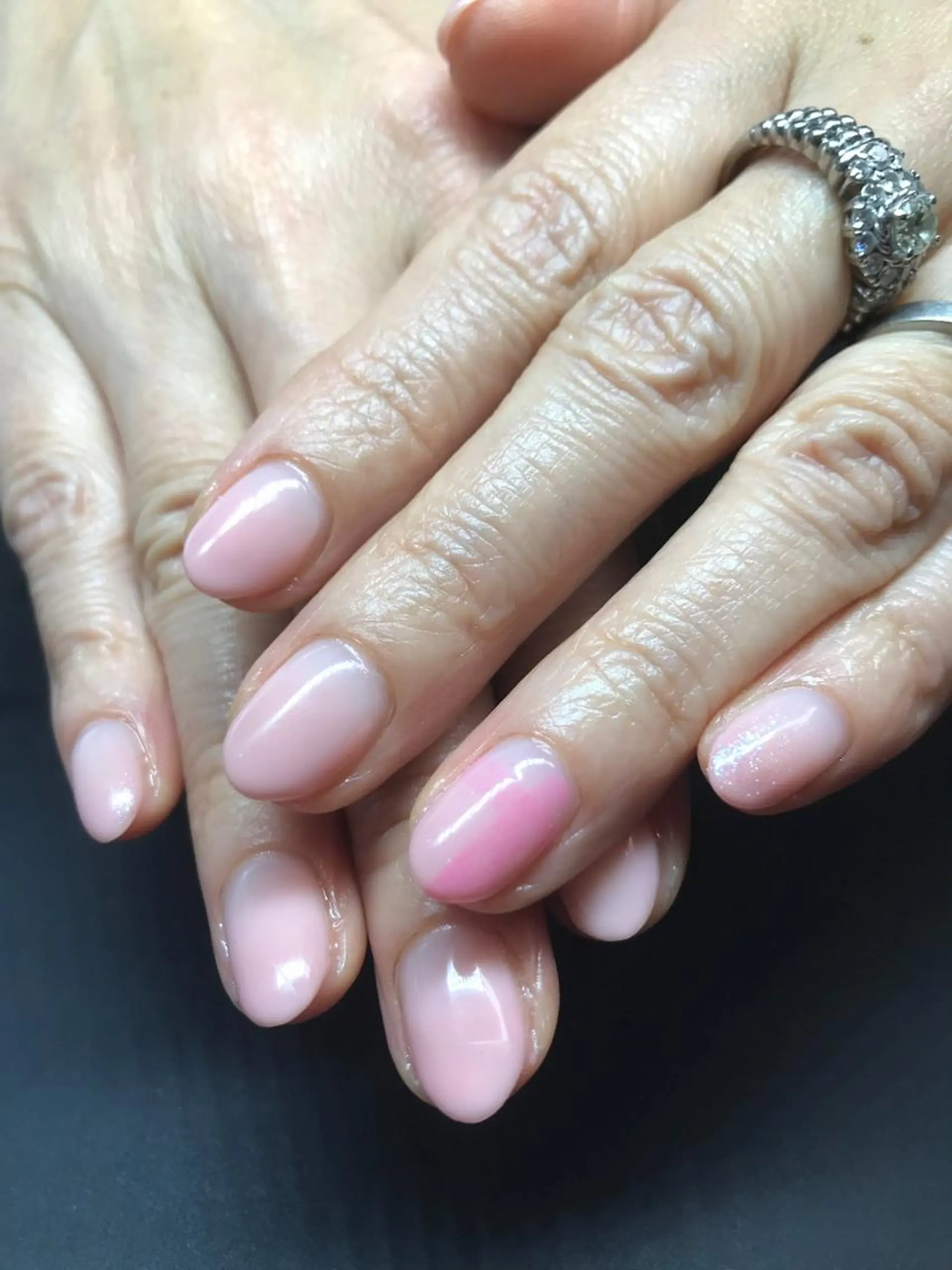 ネイル ハンドネイル みんなの店所属・仲谷 つかさのエステ・リラクイメージ