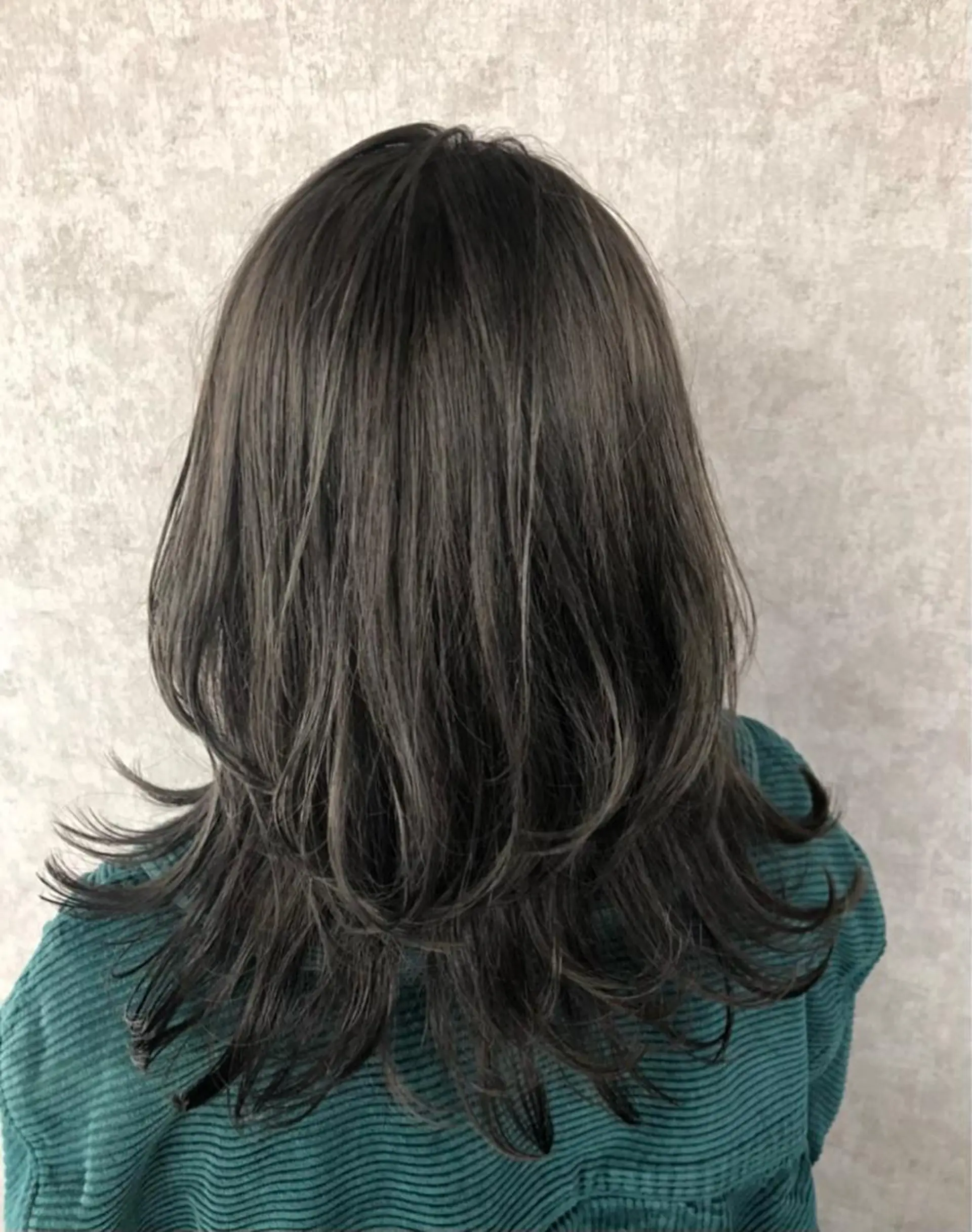 セミロング ハイライト ウルフカット ショート、韓国メンズ ヘアのかつらぎのヘアスタイル