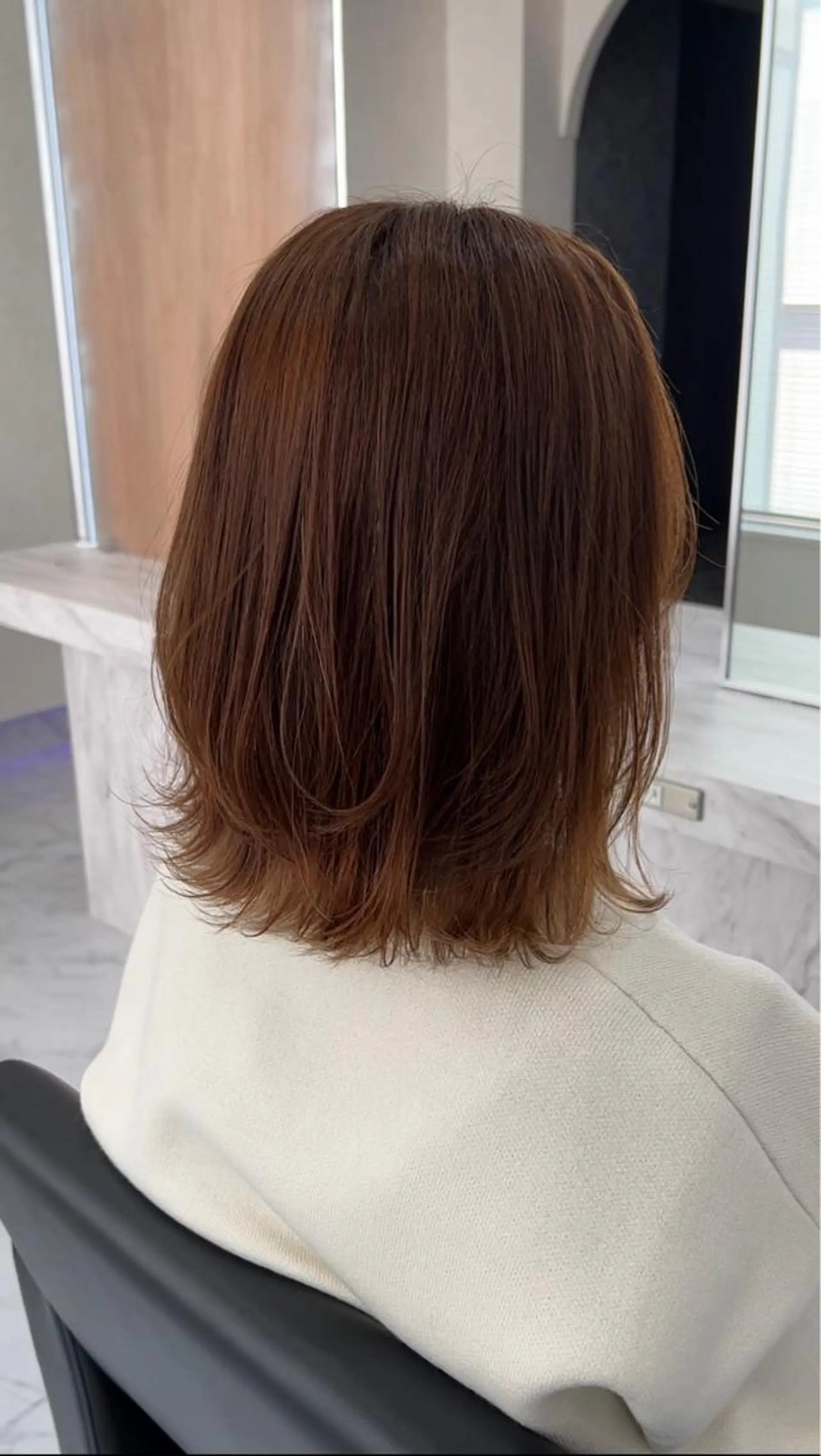 ミディアム レイヤーカット カット ヘアカラー 韓国風🫧艶カラー 💟ran💟のヘアスタイル