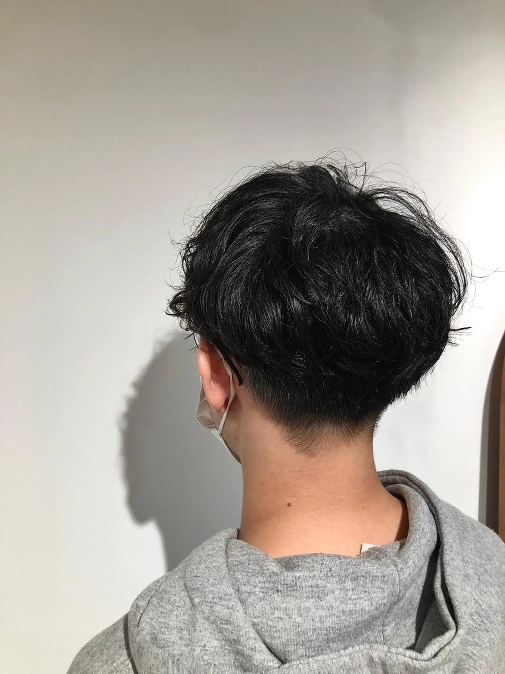 ショート メンズ アップバング ビジネス マッシュ メンズパーマ メンズツイストパーマ カット 高橋 英彦のヘアスタイル