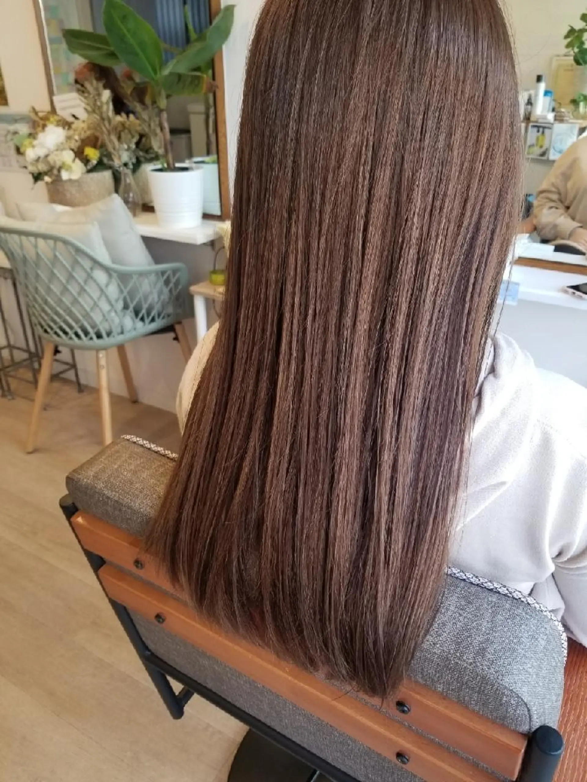 ロング カラー カット 縮毛矯正 Coumi Beauty Hair Design所属・Coumi 女性専用美容室のヘアスタイル