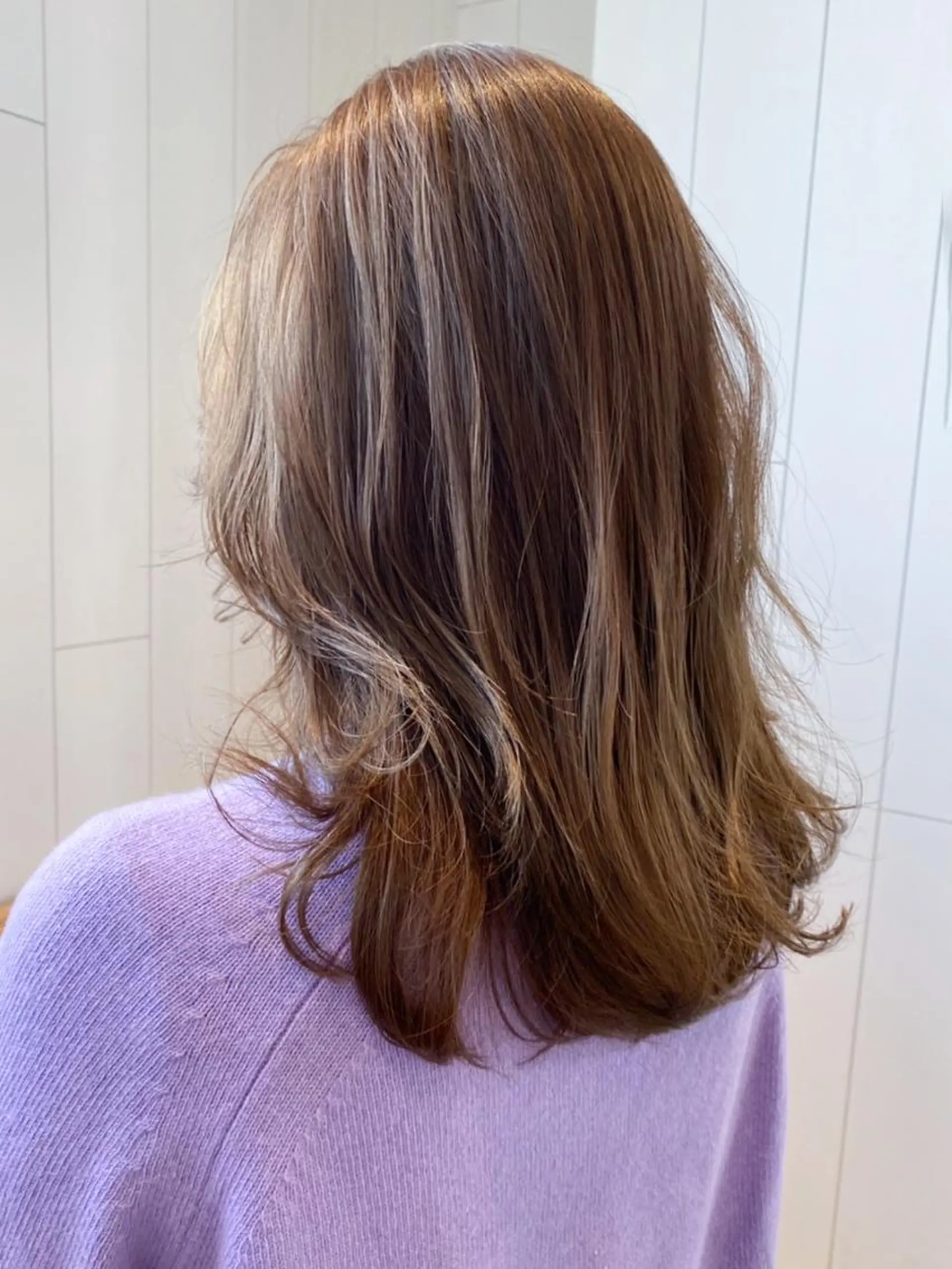 ミディアム カラー パーマ ヘアアレンジ ベージュカラー オリーブベージュ ITbyALBUM 八王子店のヘアスタイル