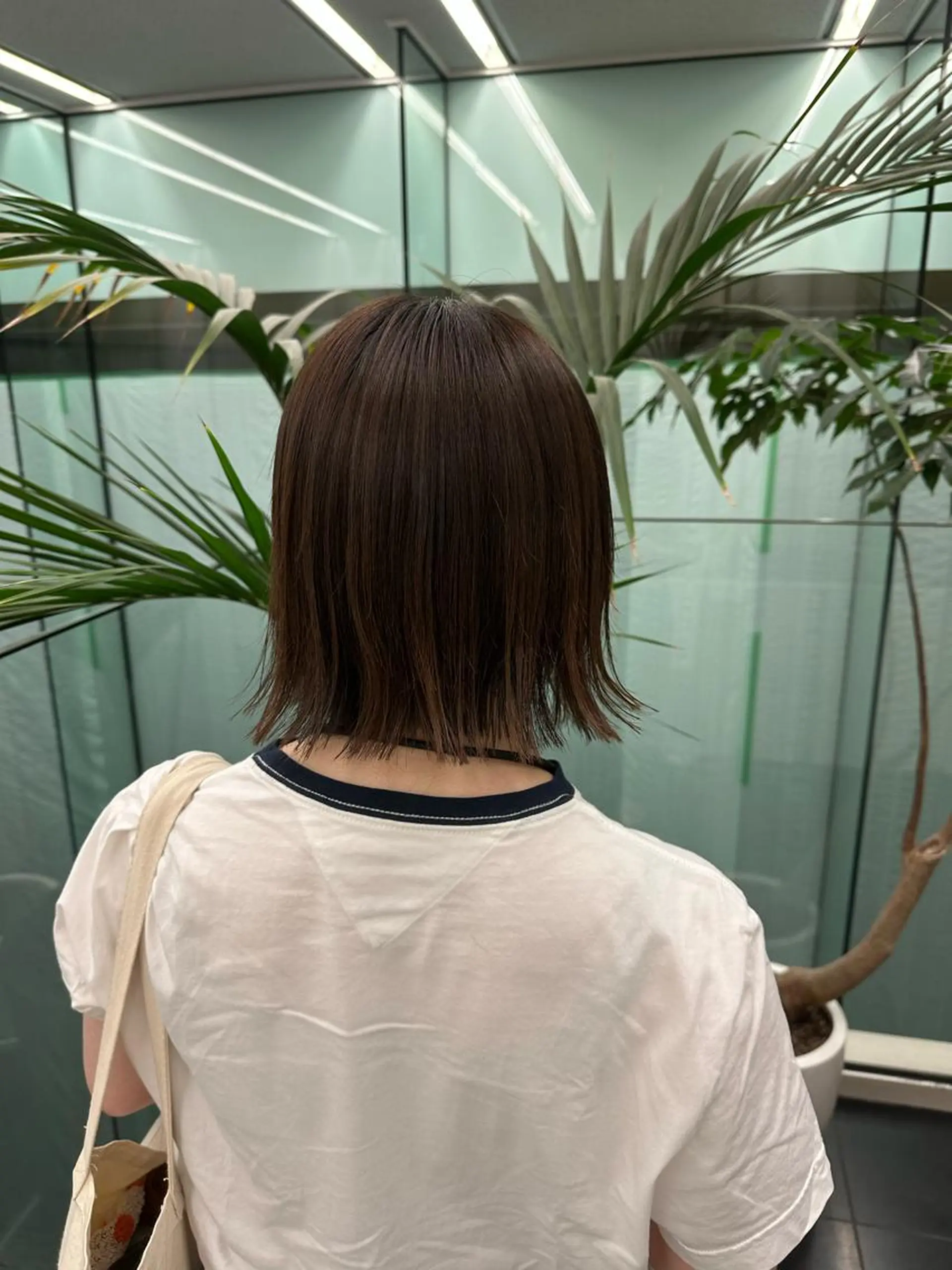ミディアム 切りっぱなしボブ ボブ カット ごとう さなのヘアスタイル