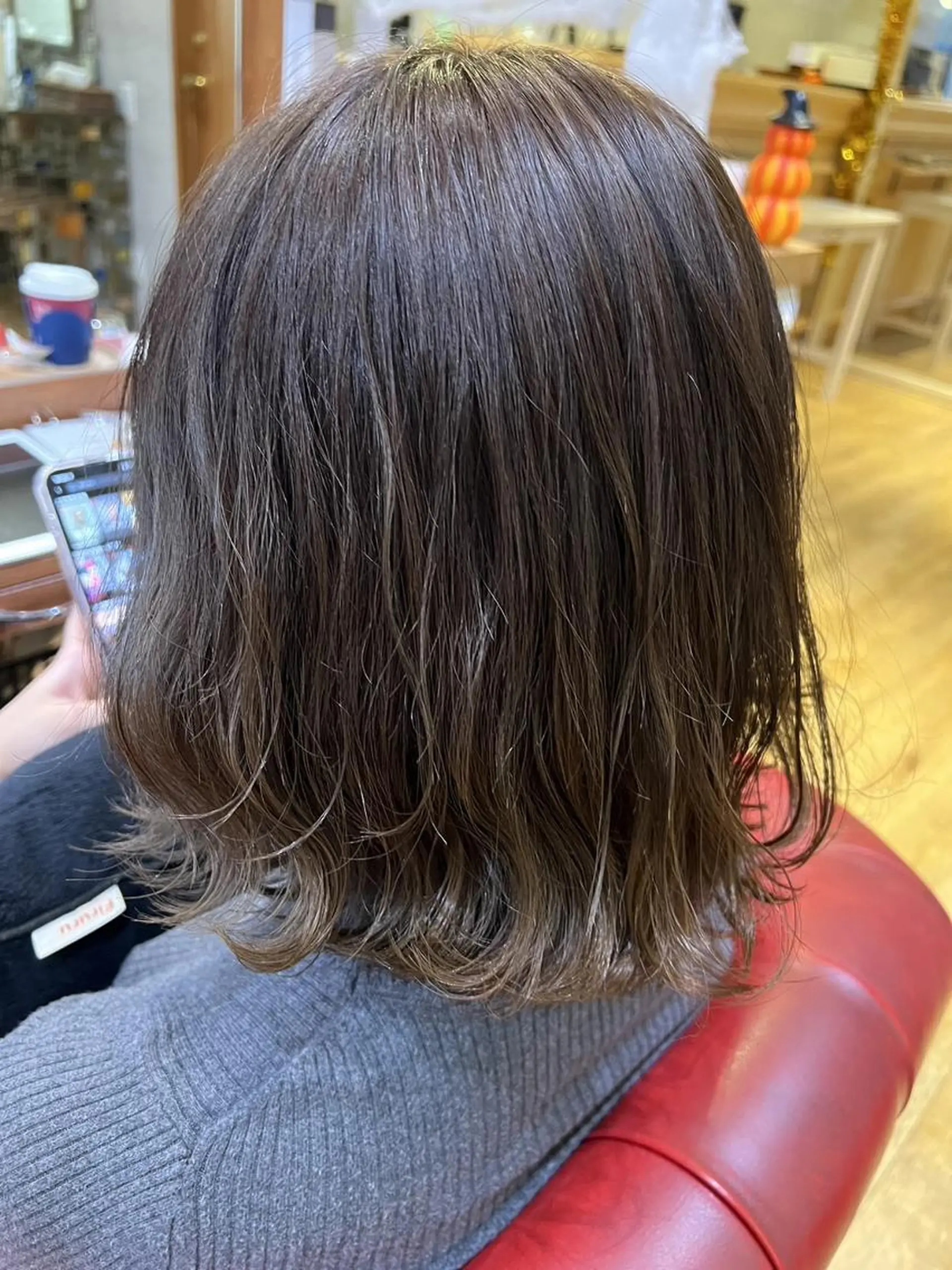 ミディアム カラー アティリー 西梅田のヘアスタイル