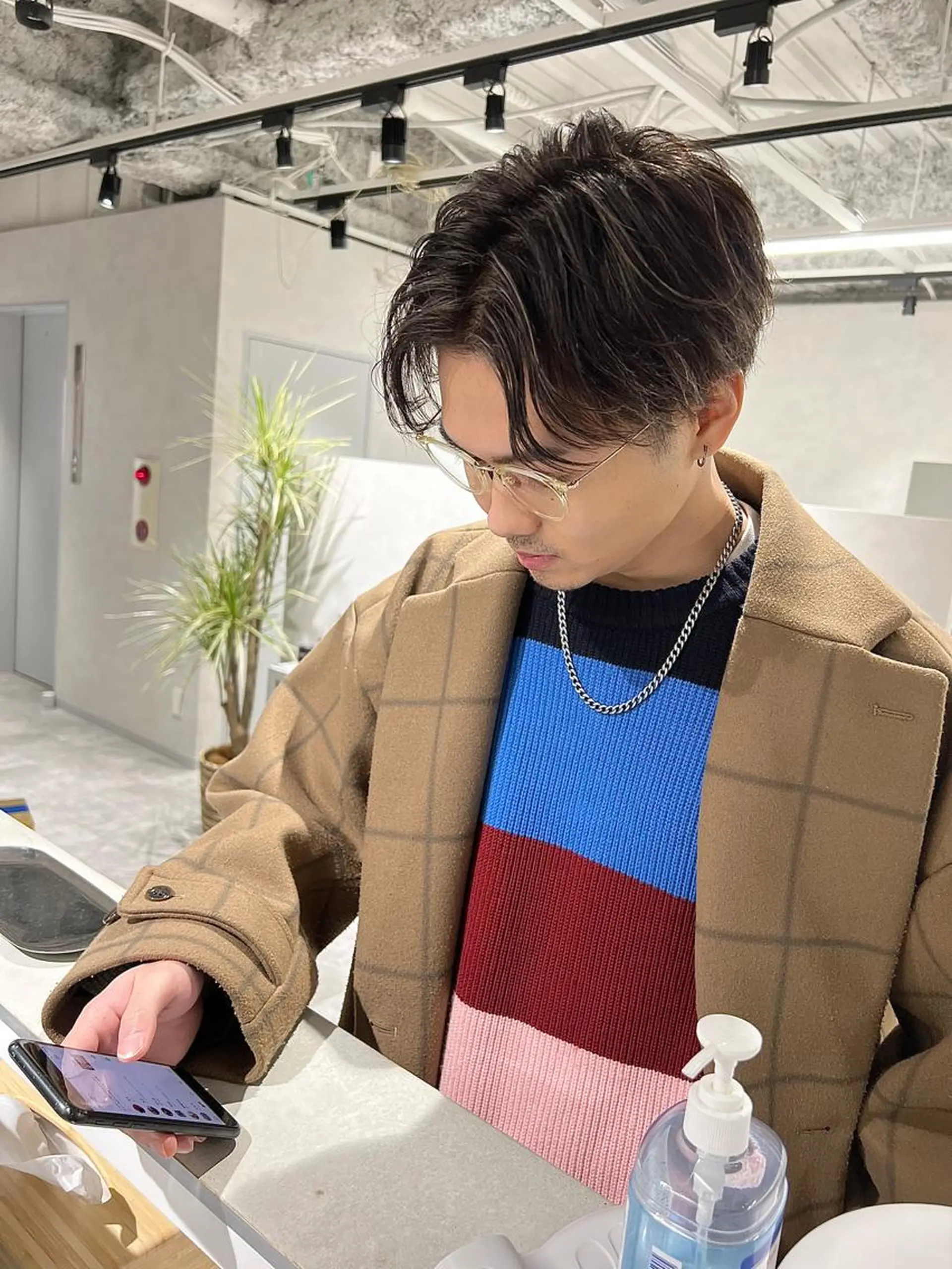 ショート カラー パーマ メンズ kiitos所属・関西センターパート メンズモデル募集のヘアスタイル