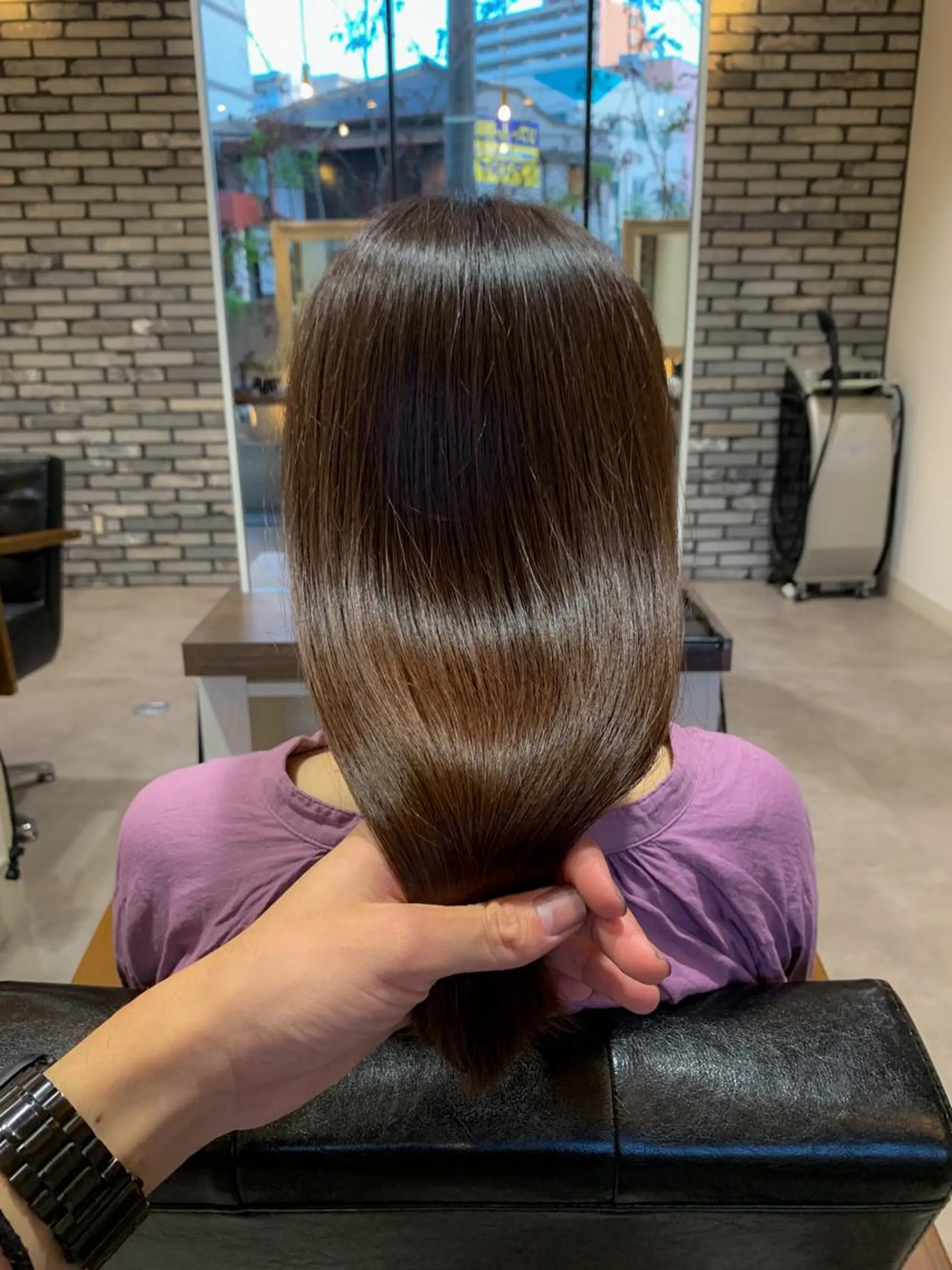 ロング カラー ブリーチ ケアブリーチ ダブルカラー ハイライトカラー ハイトーンカラー カット ヘアカラー トリートメント Uni.所属・地毛風ストレート/ 髪質改善/榎本流行のヘアスタイル