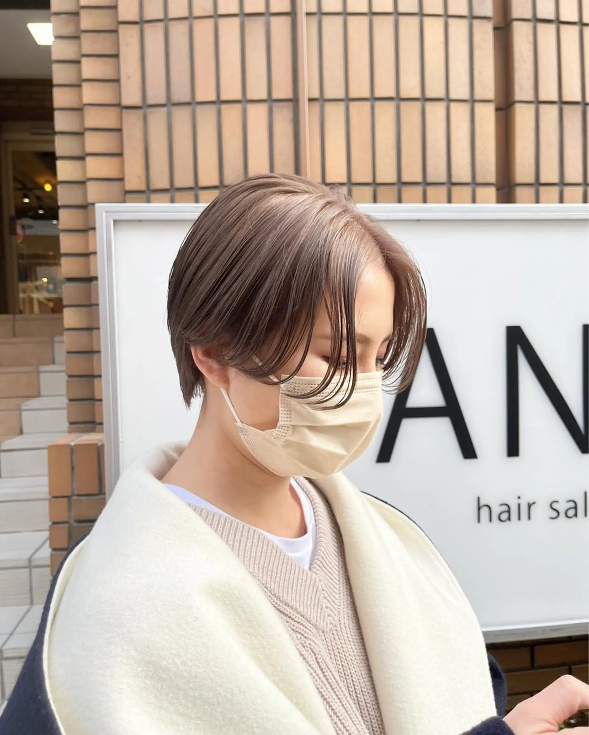 ショート カット トリートメント ヘッドスパ ハイトーン/レイヤー 💜Akaneのヘアスタイル