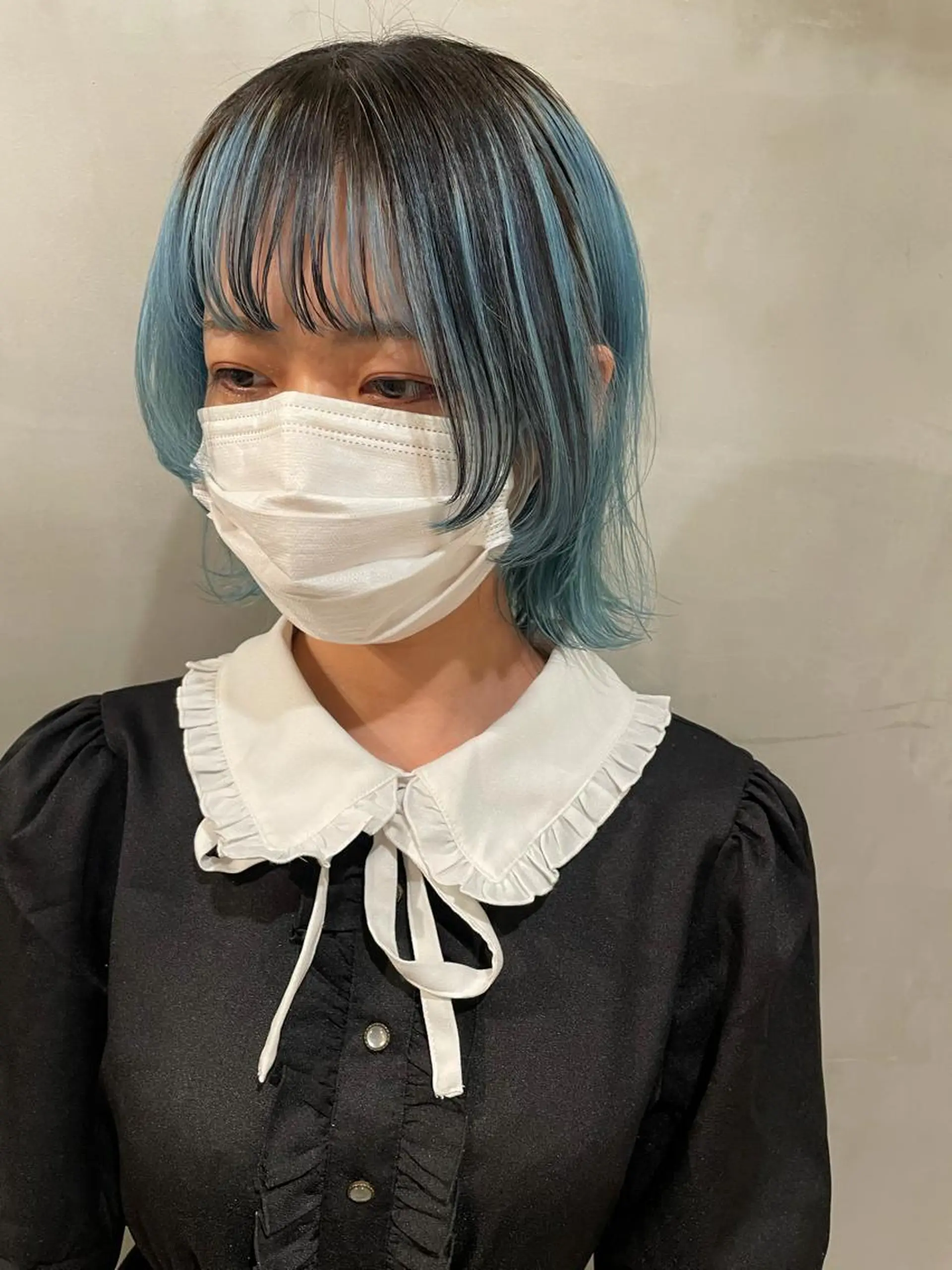 ミディアム カラー カット ヘアカラー トリートメント 優 作のヘアスタイル