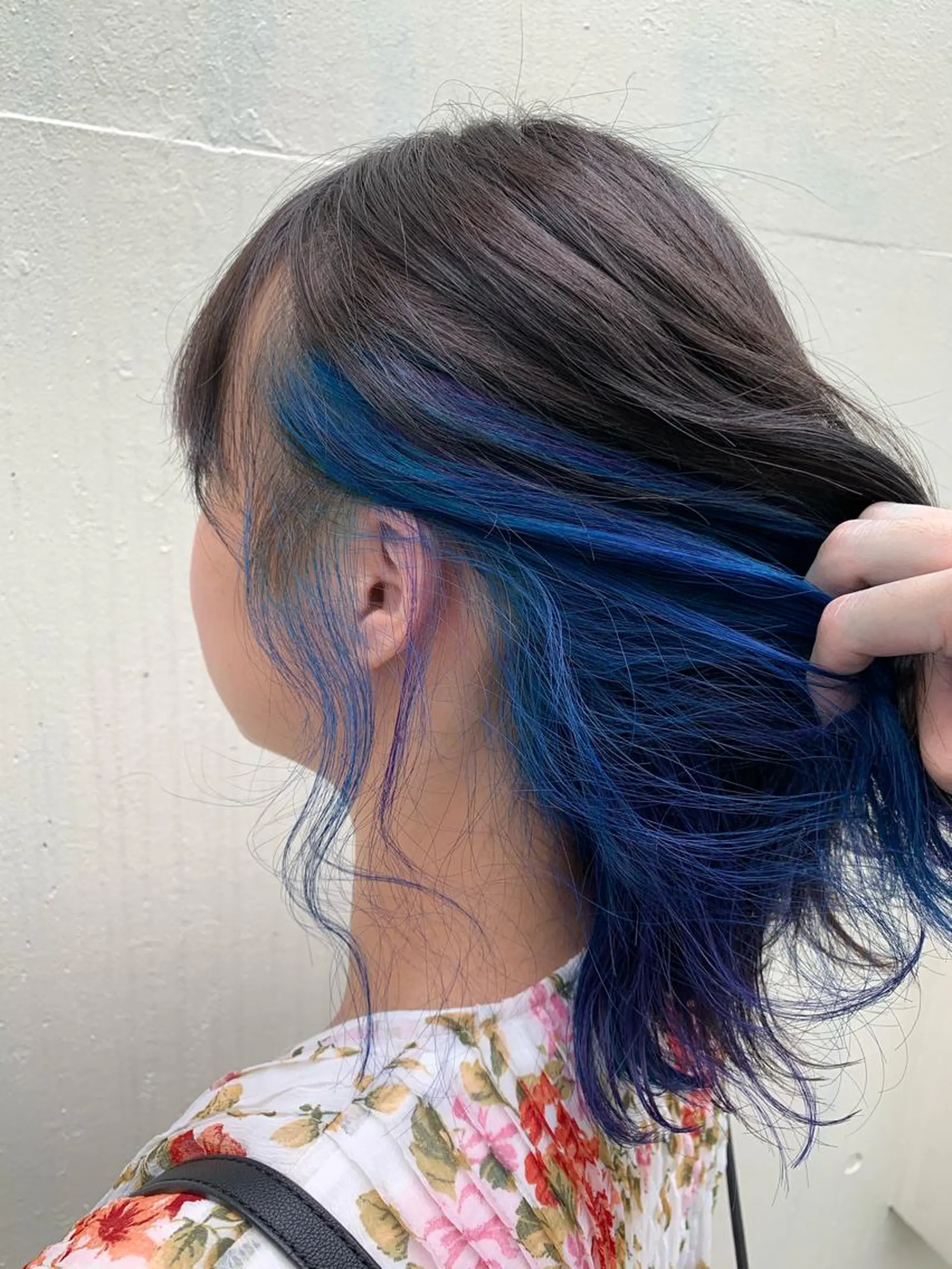 ミディアム カラー ブルーカラー インナーカラー パープルカラー カット ヘアカラー トリートメント 🍀ケアブリーチ カラー🍀坂井のヘアスタイル