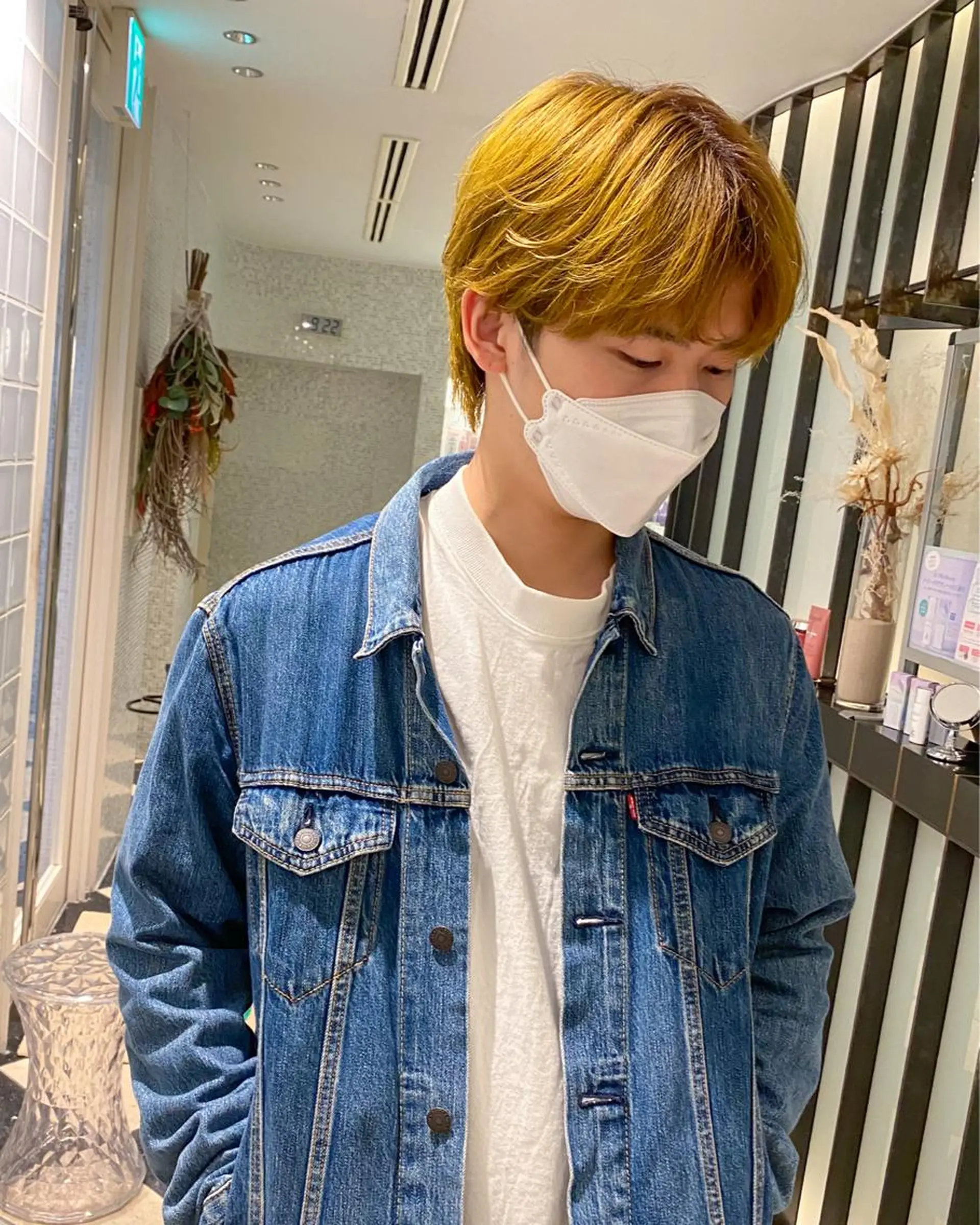 ショート カラー メンズ メンズブリーチ ブリーチ イエローカラー カット ヘアカラー 栄/矢場町 三井太朗のヘアスタイル