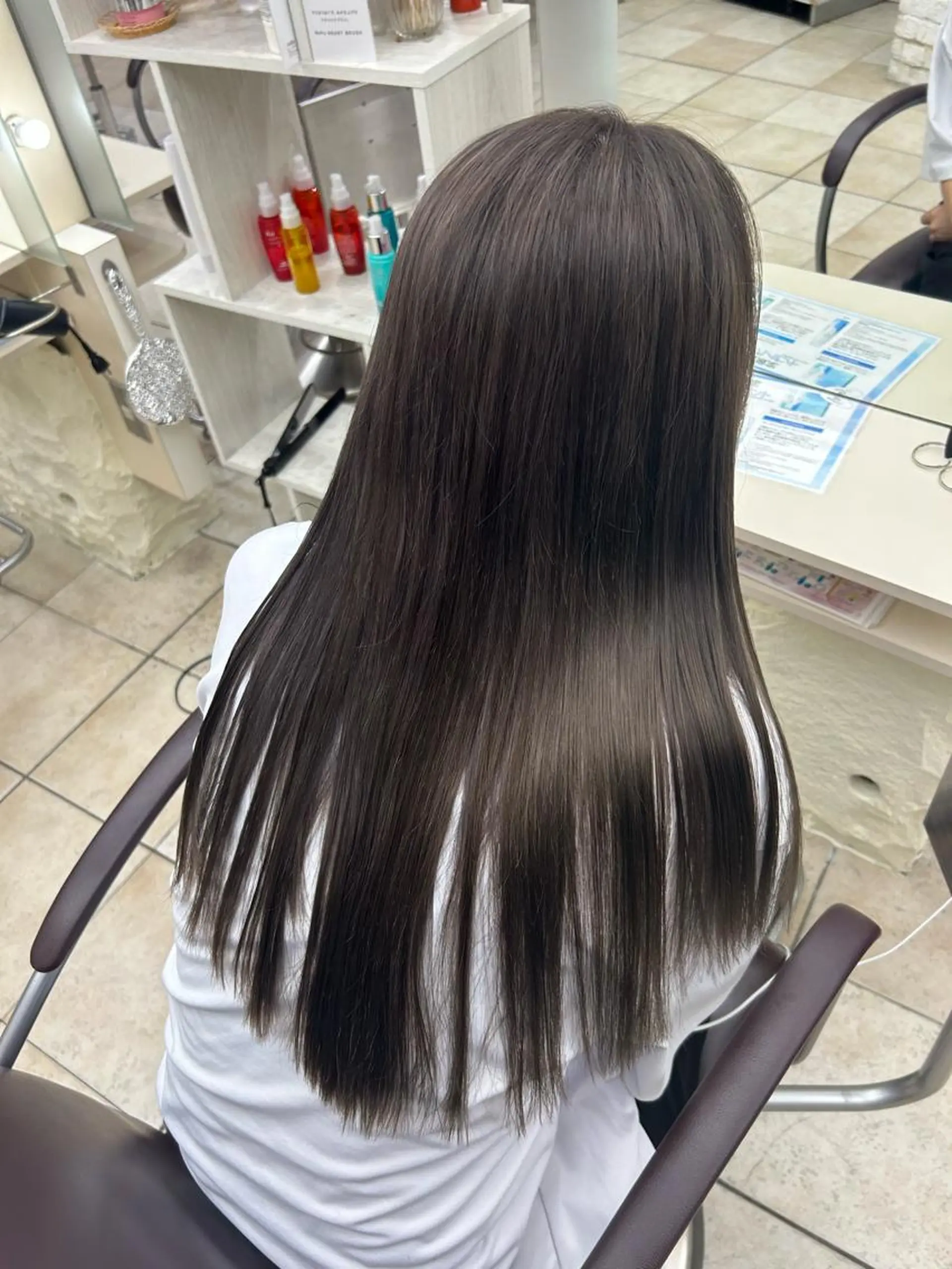 ロング カラー カット ヘアカラー トリートメント 水色/ペールカラー/ レイヤー💫mayuのヘアスタイル
