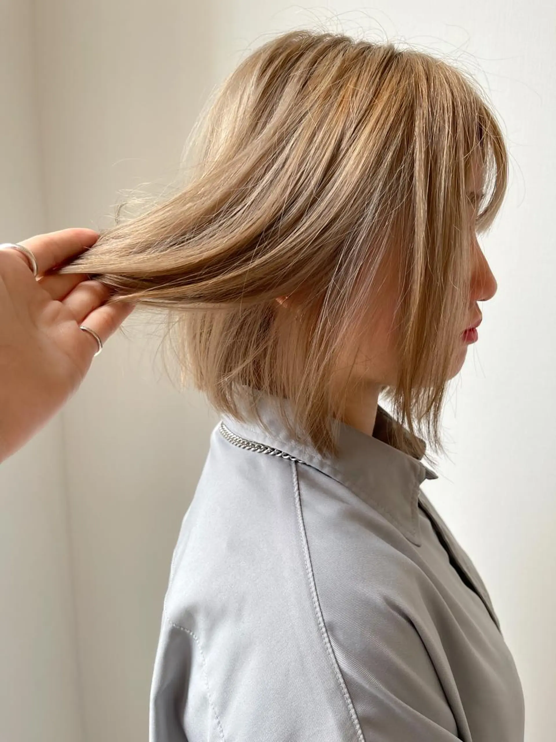 ショート Maison所属・清水 亮太／赤み消しカラーのヘアスタイル