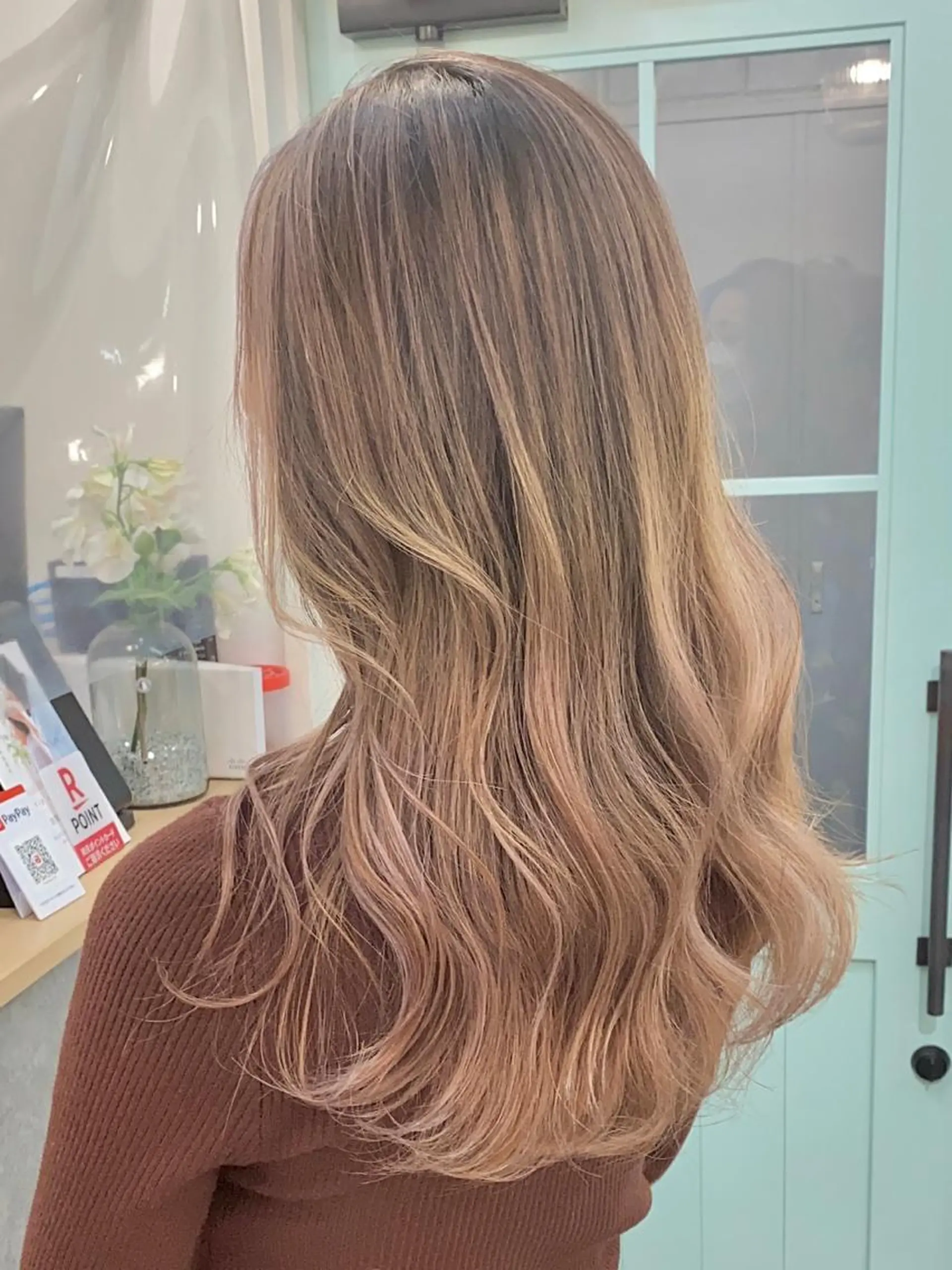 ロング カラー バレイヤージュ レイヤーカット ヘアカラー トリートメント ヘアセット 💘カラー特化美容師 尾崎拓己のヘアスタイル