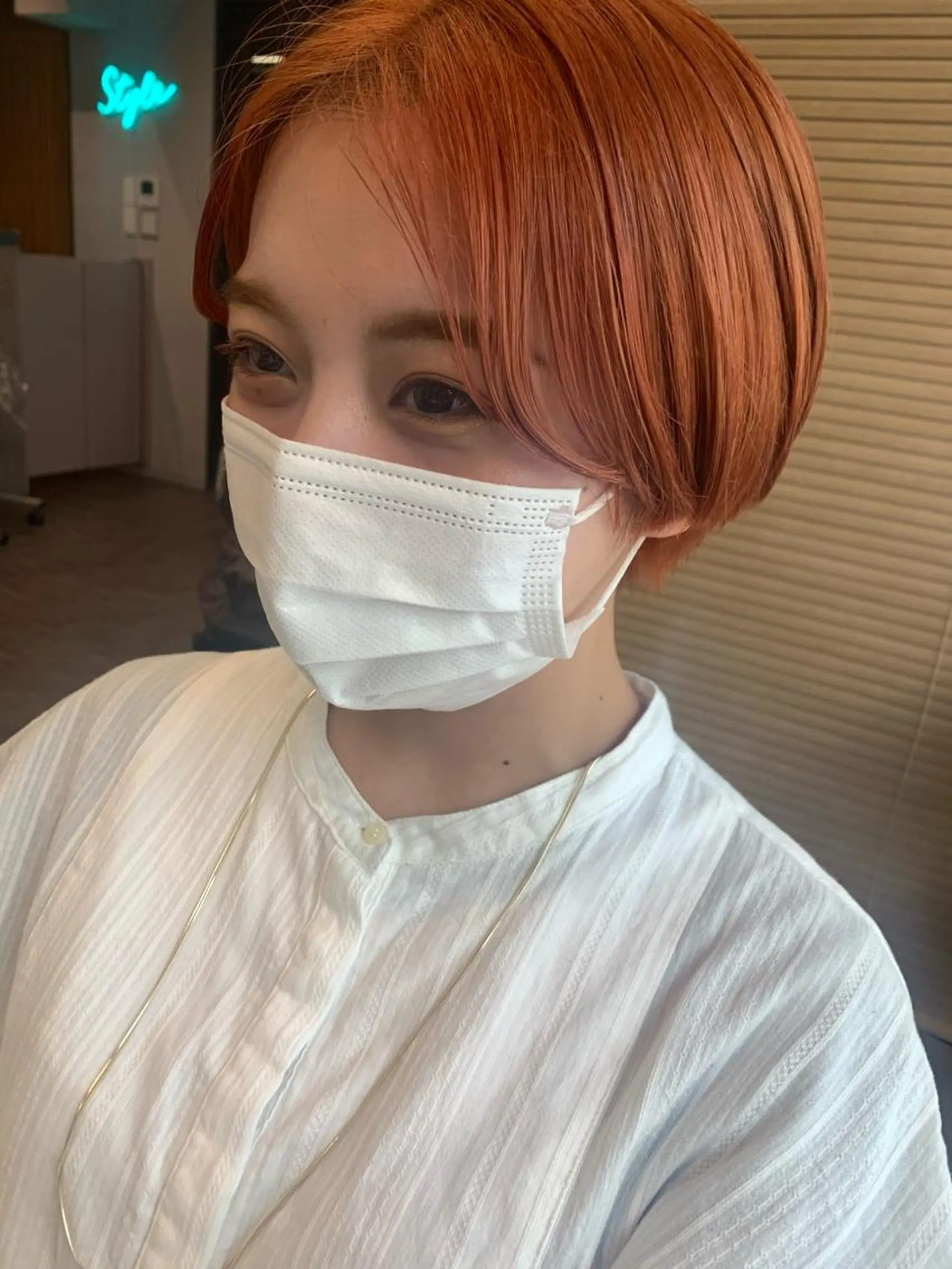 ショート カラー ヘアアレンジ サナ🌱 切りっぱなしボブのヘアスタイル