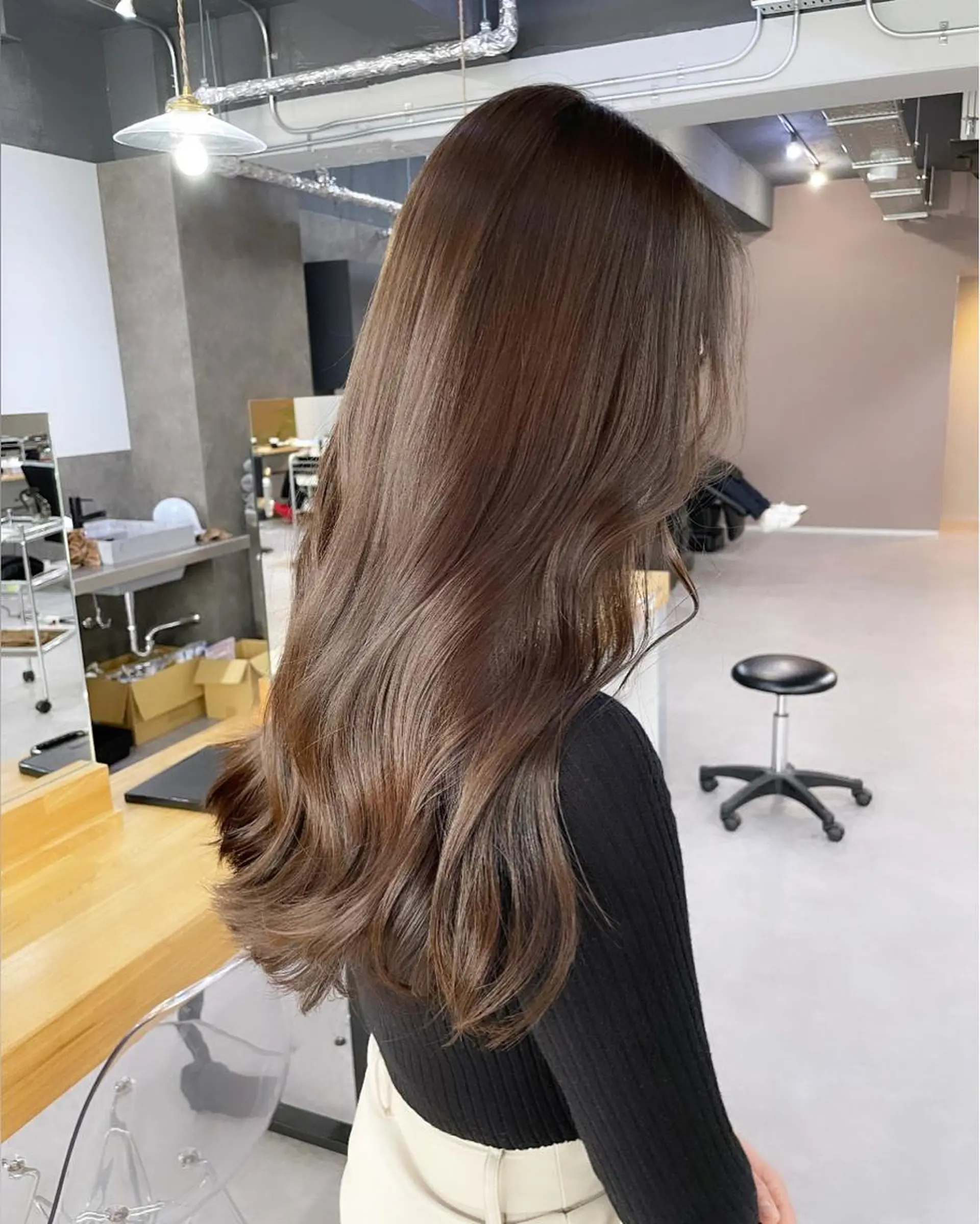 ロング カラー ヘアカラー ミルクティーベージュ ❤︎レイヤー　MIAのヘアスタイル