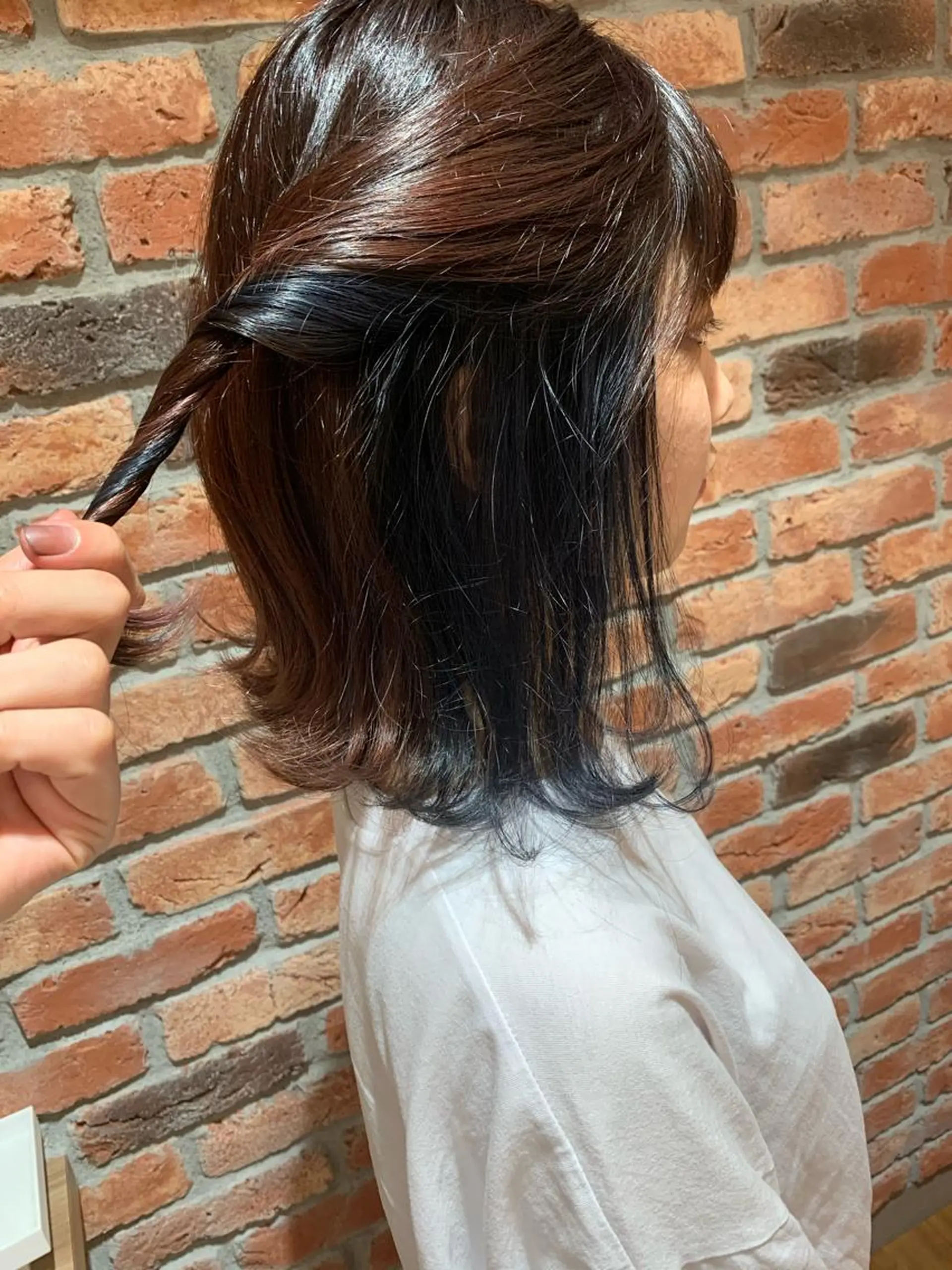 ミディアム カラー 黒髪 ブルーカラー ブルーブラック カット ヘアカラー トリートメント 髪質改善美容室Lust所属・美容室Lust💚 嶋崎　鷹のヘアスタイル