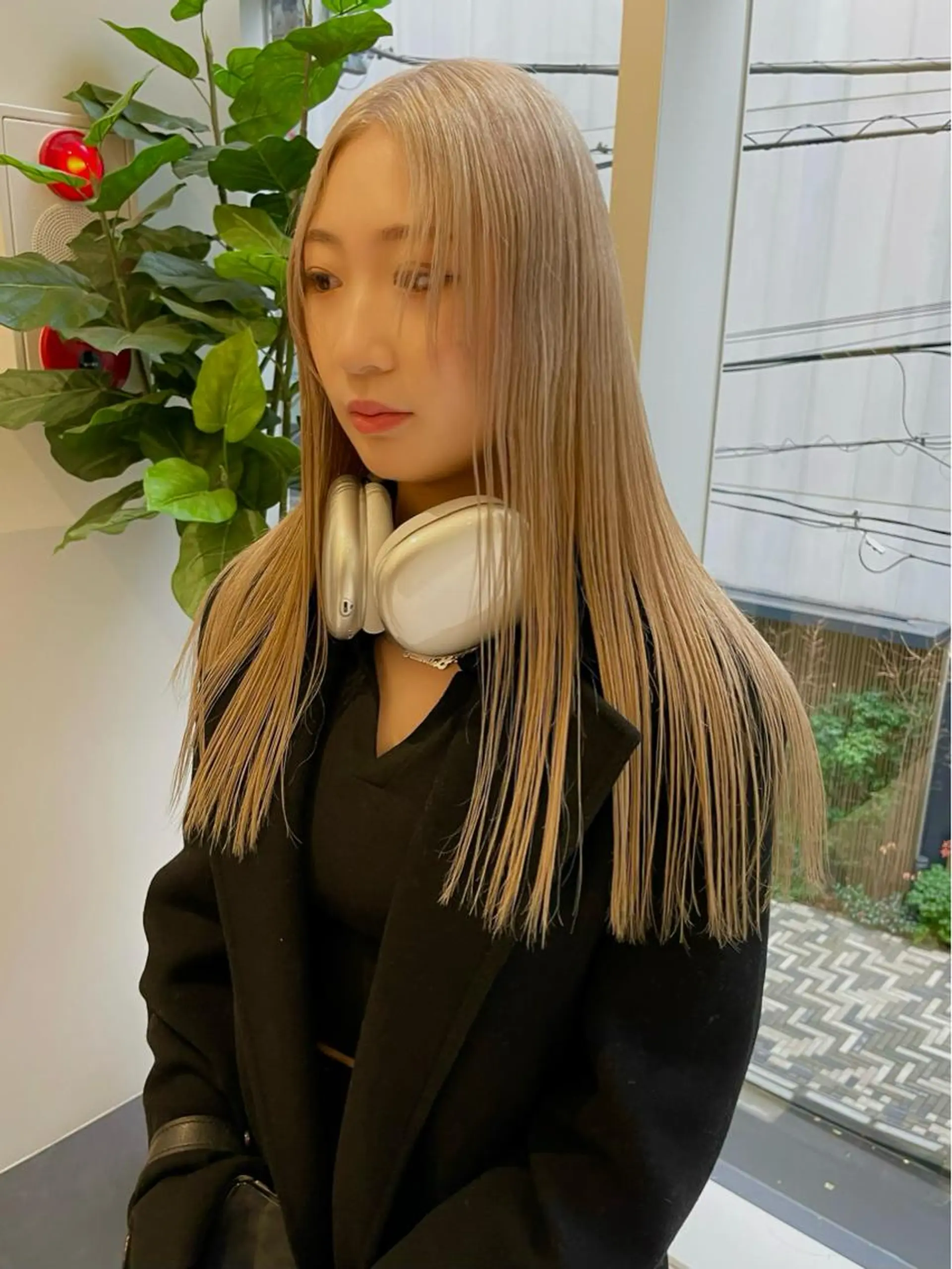 ロング カラー カット ヘアカラー トリートメント SALOWIN所属・ブリーチ🧹 ボブ✨レイヤーのヘアスタイル