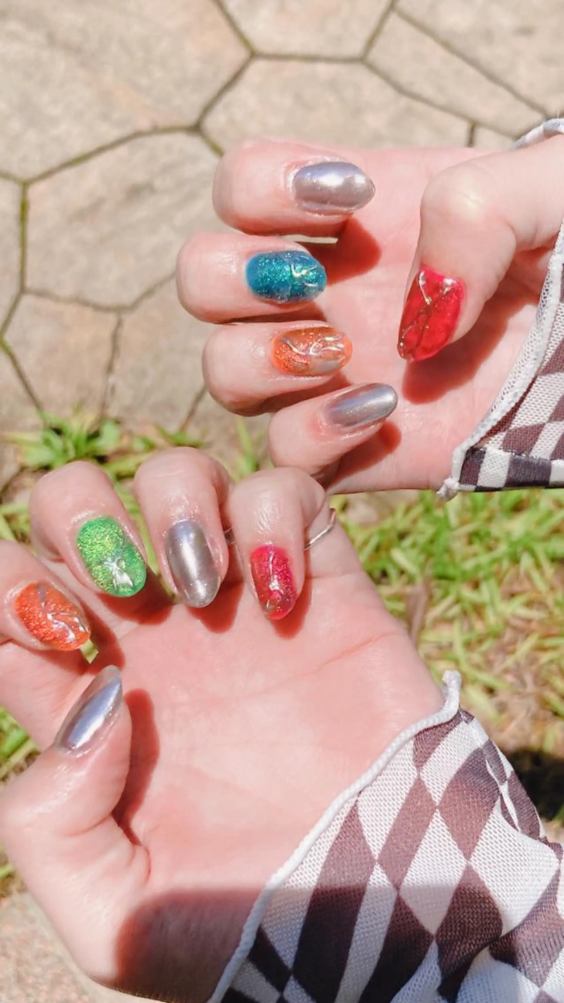 ネイル キラキラネイル マグネットネイル ミラーネイル ネイルケアサロン Campanulaのネイルデザイン