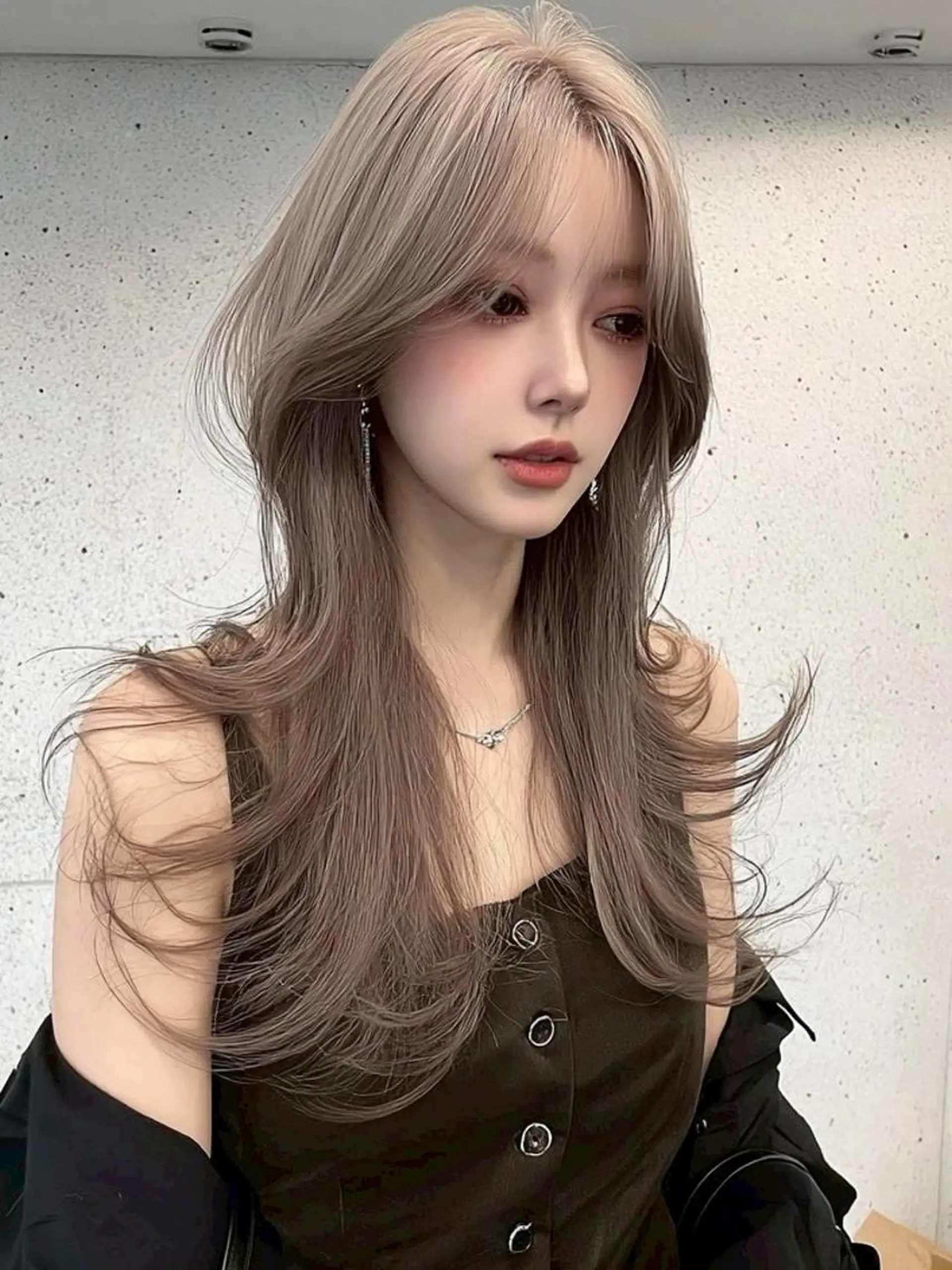 セミロング カラー ダブルカラー レイヤーカット ヘアカラー 🖤KOKOHA ／透明感カラー🖤のヘアスタイル