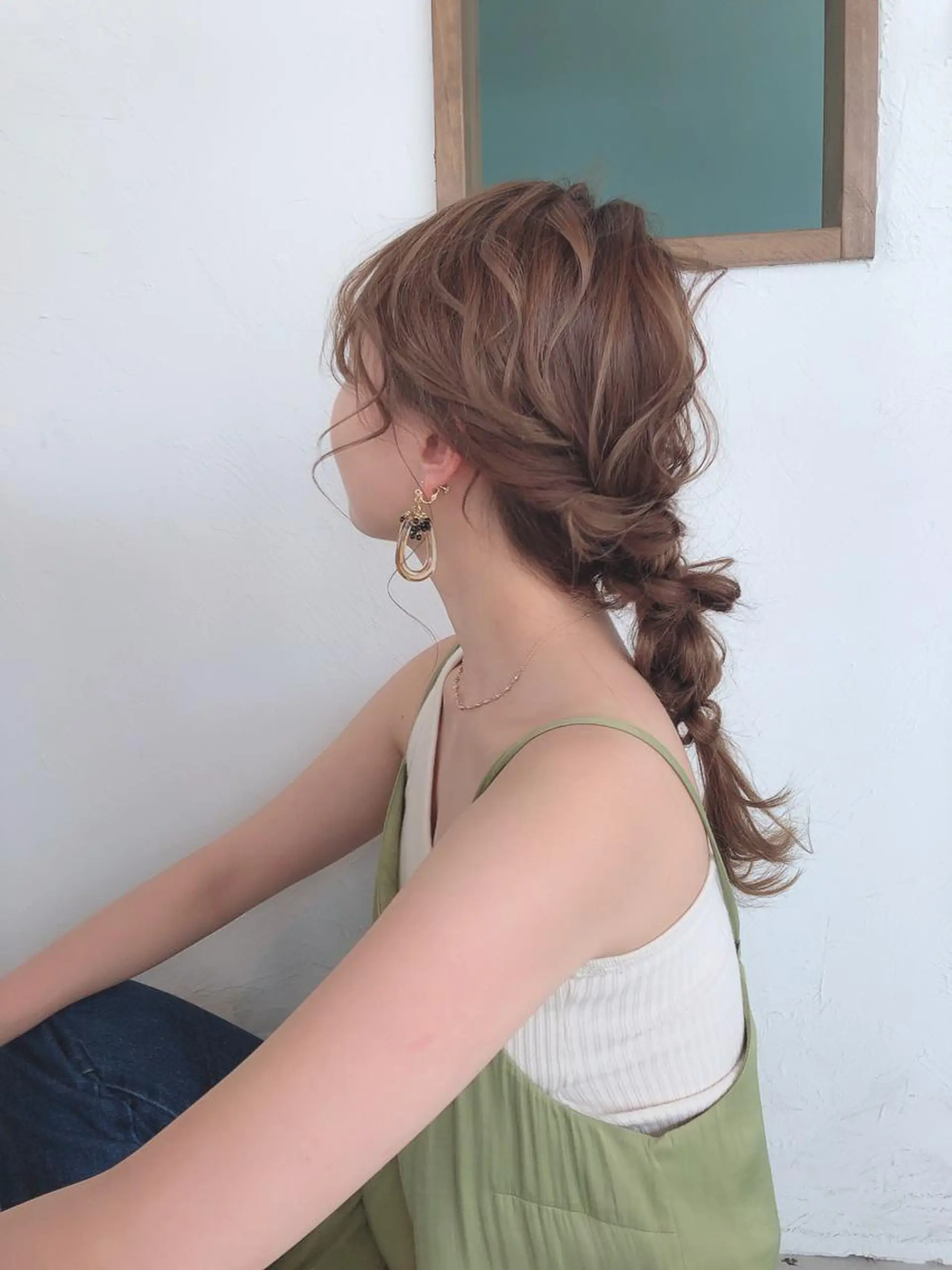 セミロング カラー パーマ ヘアアレンジ ネイル マツエク・マツパ アイブロウ ウプエステティック所属・韓国肌管理 ウプエステティックのエステ・リラクイメージ