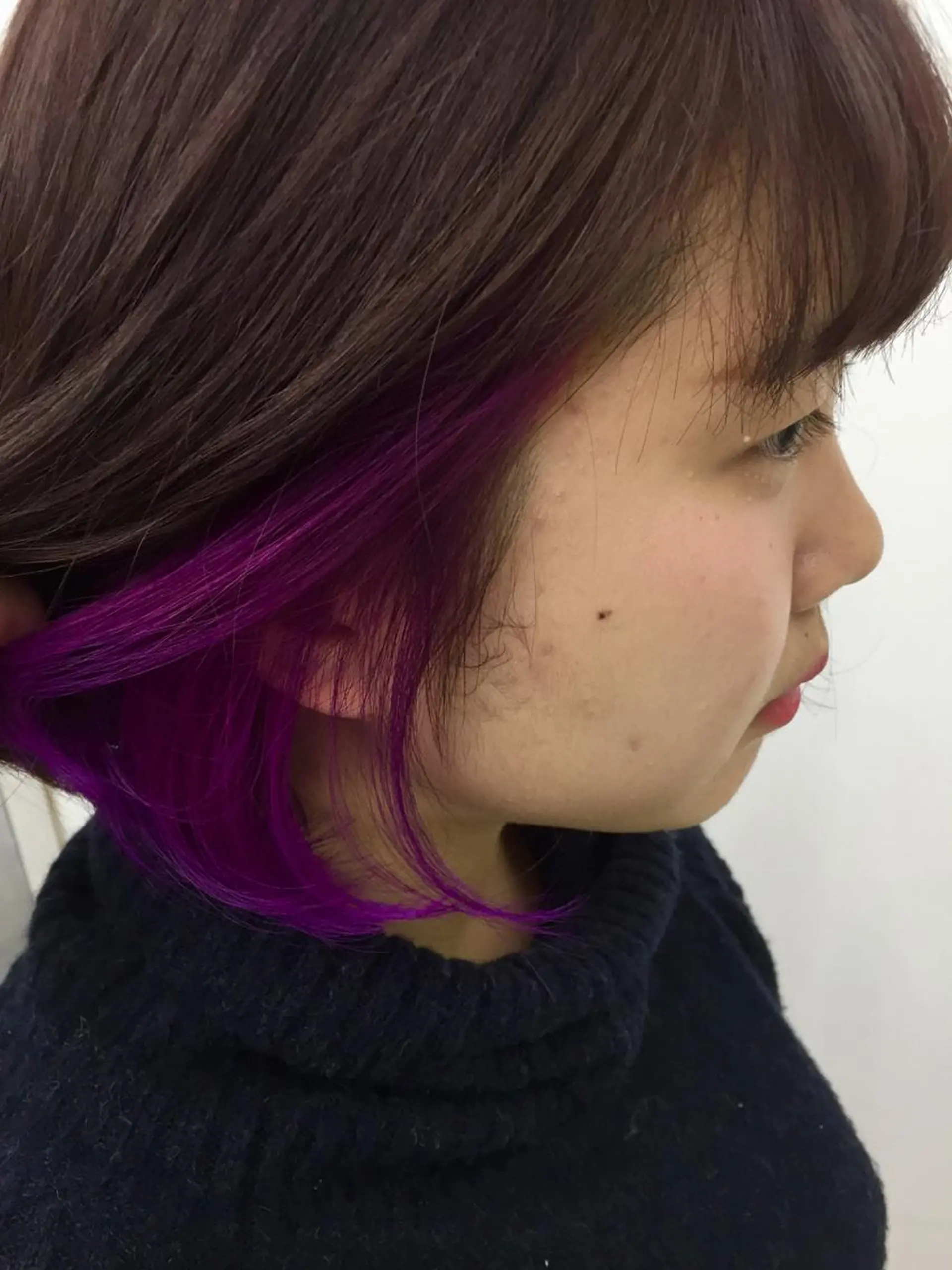 ミディアム カラー ブラウンカラー インナーカラー ピンクカラー ピンクブラウン パープルカラー 岩崎 裕司のヘアスタイル