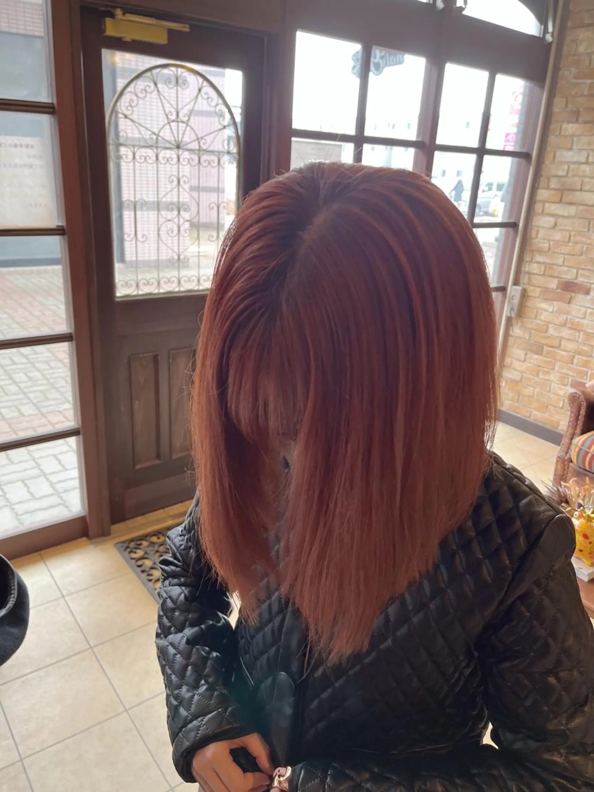 ミディアム ヘアカラー 🧡ミルクティー/ レイヤー🧡ショウナのヘアスタイル