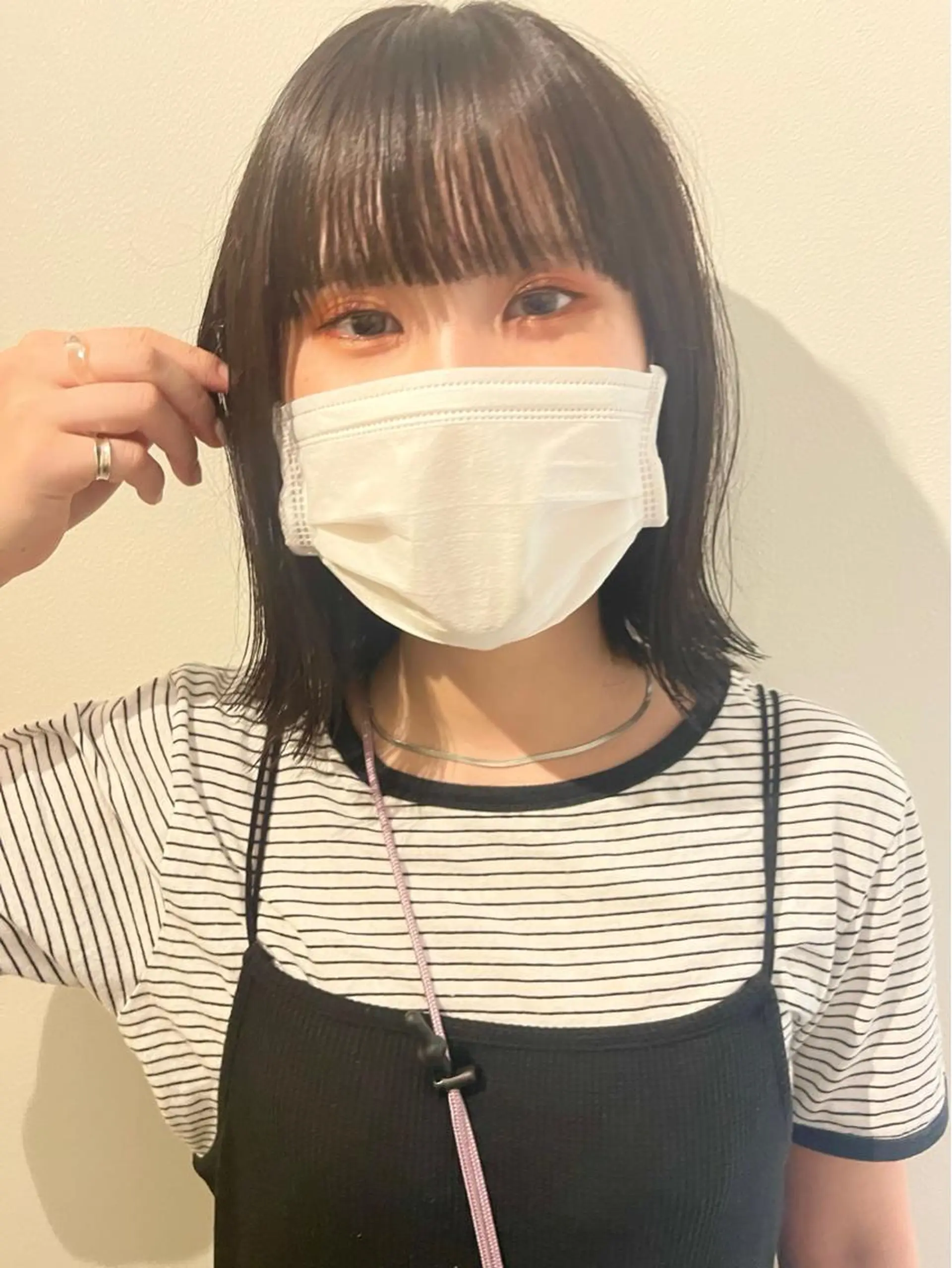 ミディアム 外ハネヘア ワイドバング カット ヘアカラー トリートメント SOYON 🤍CHIZU🤍.のヘアスタイル