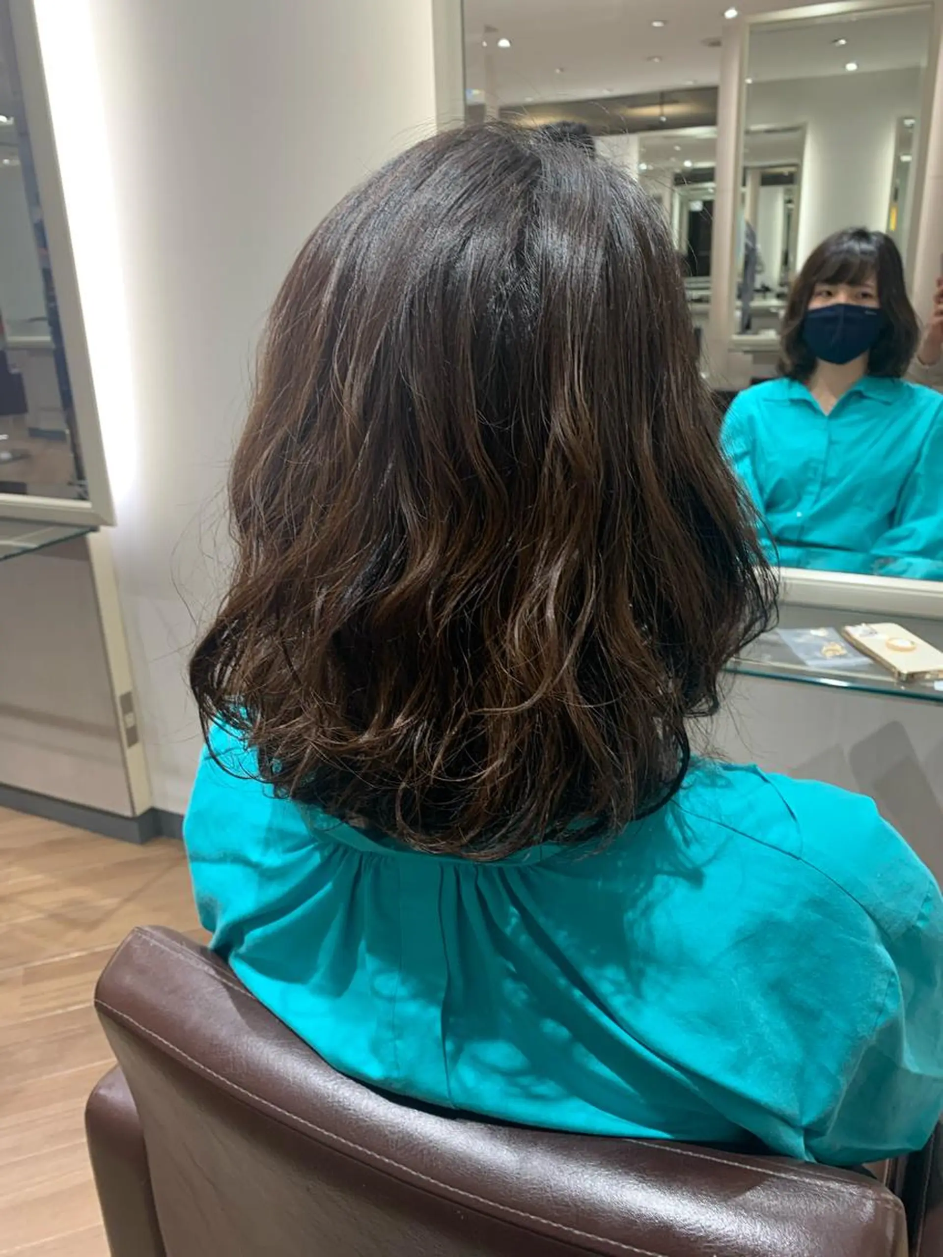 ミディアム ごとう さなのヘアスタイル