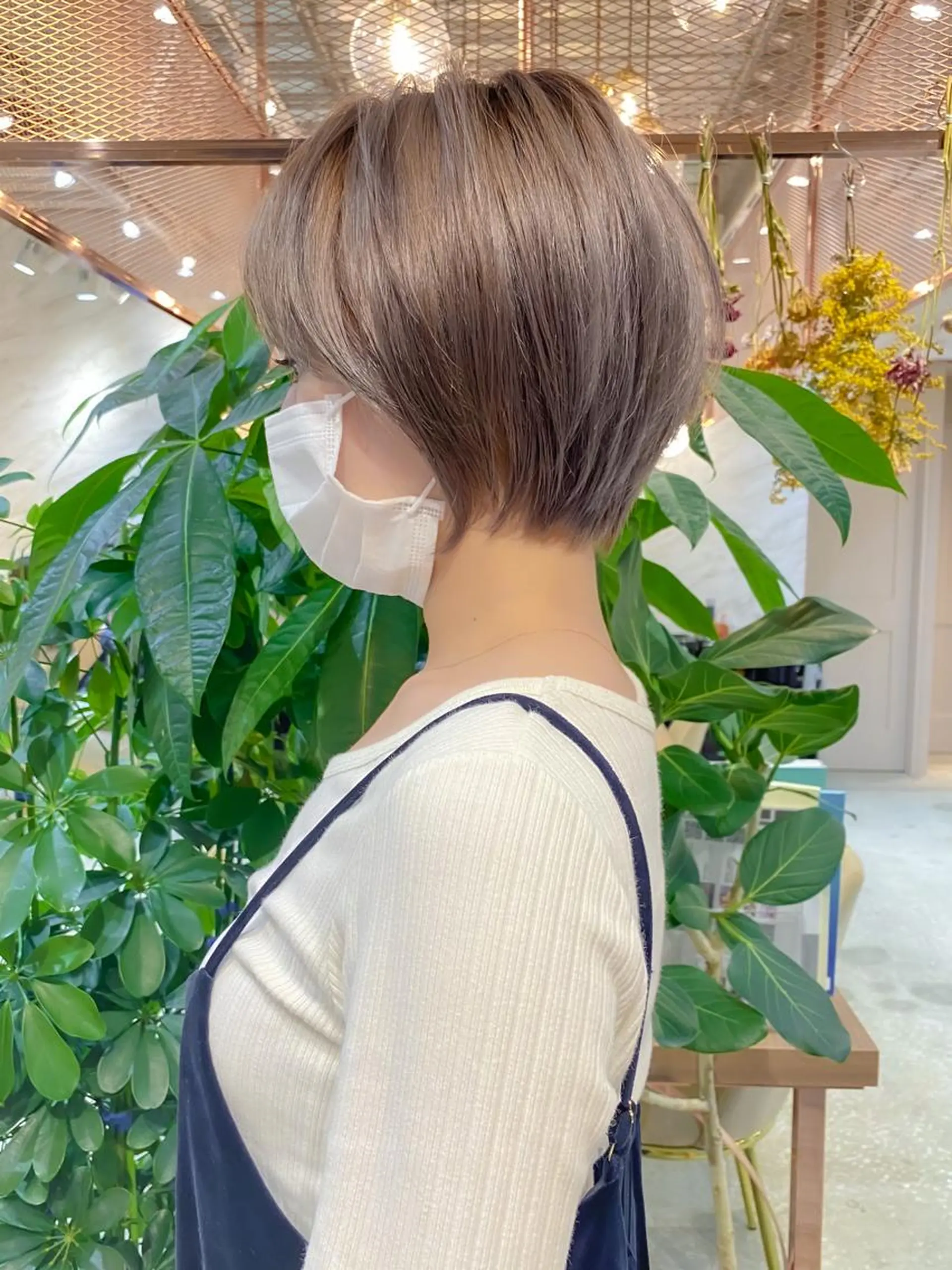 ショート カラー カット ヘアカラー トリートメント ボブ/ショート/ 縮毛矯正⚜️工藤昴のヘアスタイル