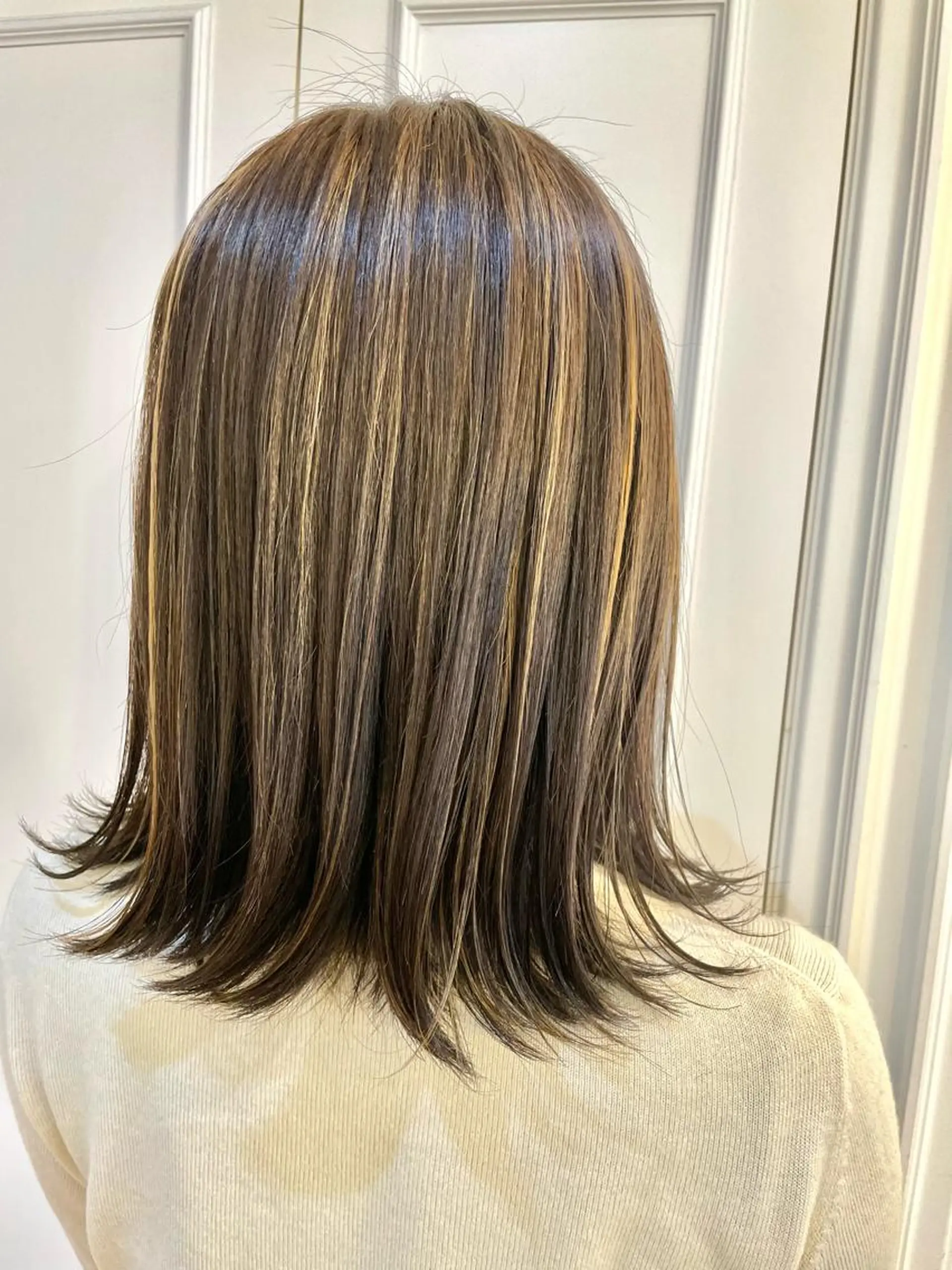 ミディアム ハイライト カット ヘアカラー ✨シルクストレート✨ 美髪髪質改善Yukiのヘアスタイル
